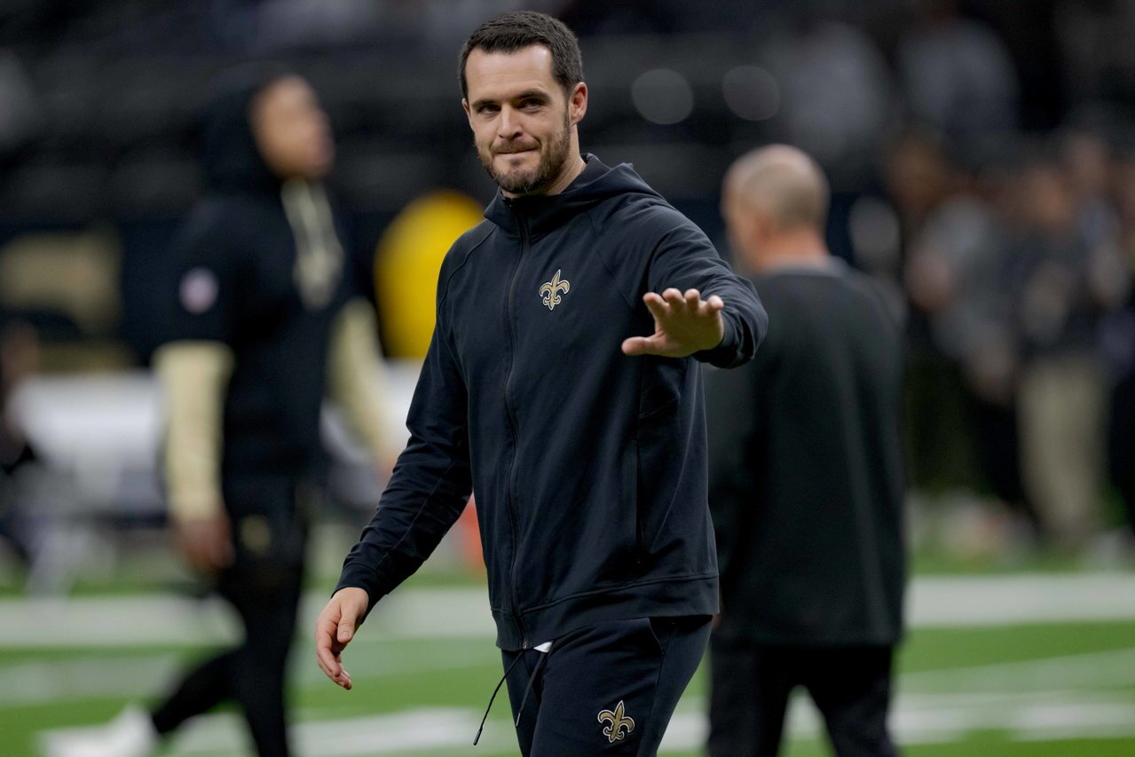 Didn’t Work Out”: Derek Carr Opens Up on Failed NFL Comeback After Joining UCLA’s Coaching Staff
