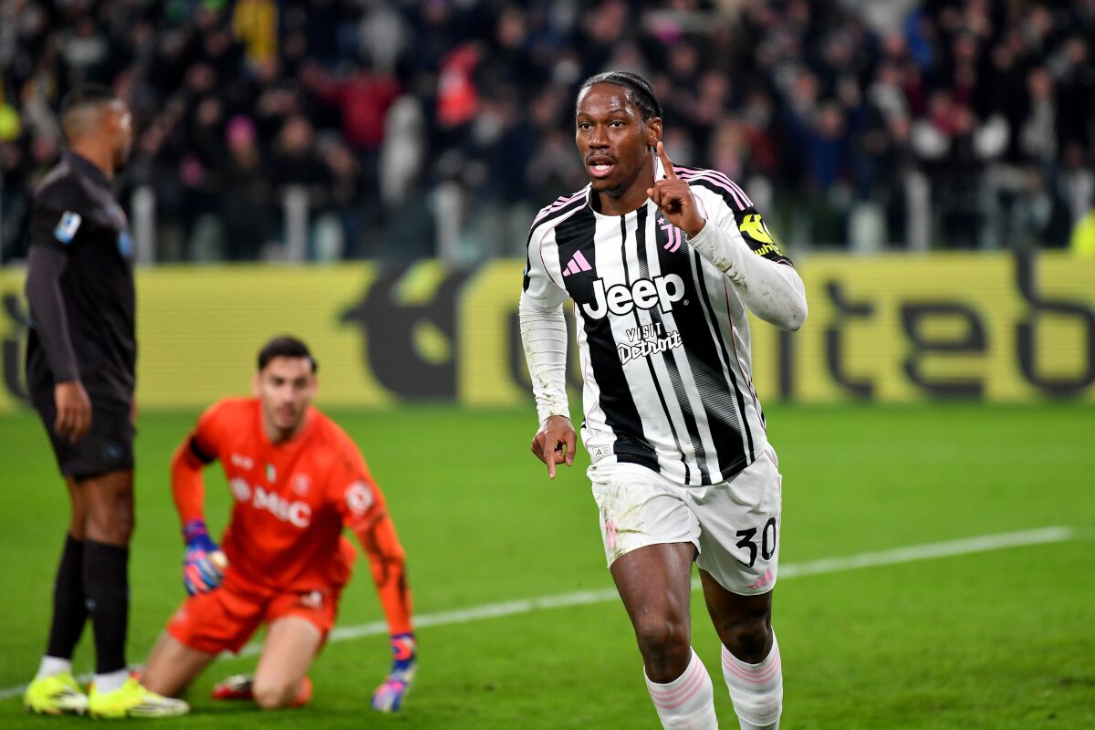 Canada star David returns to Juventus training after World Cup