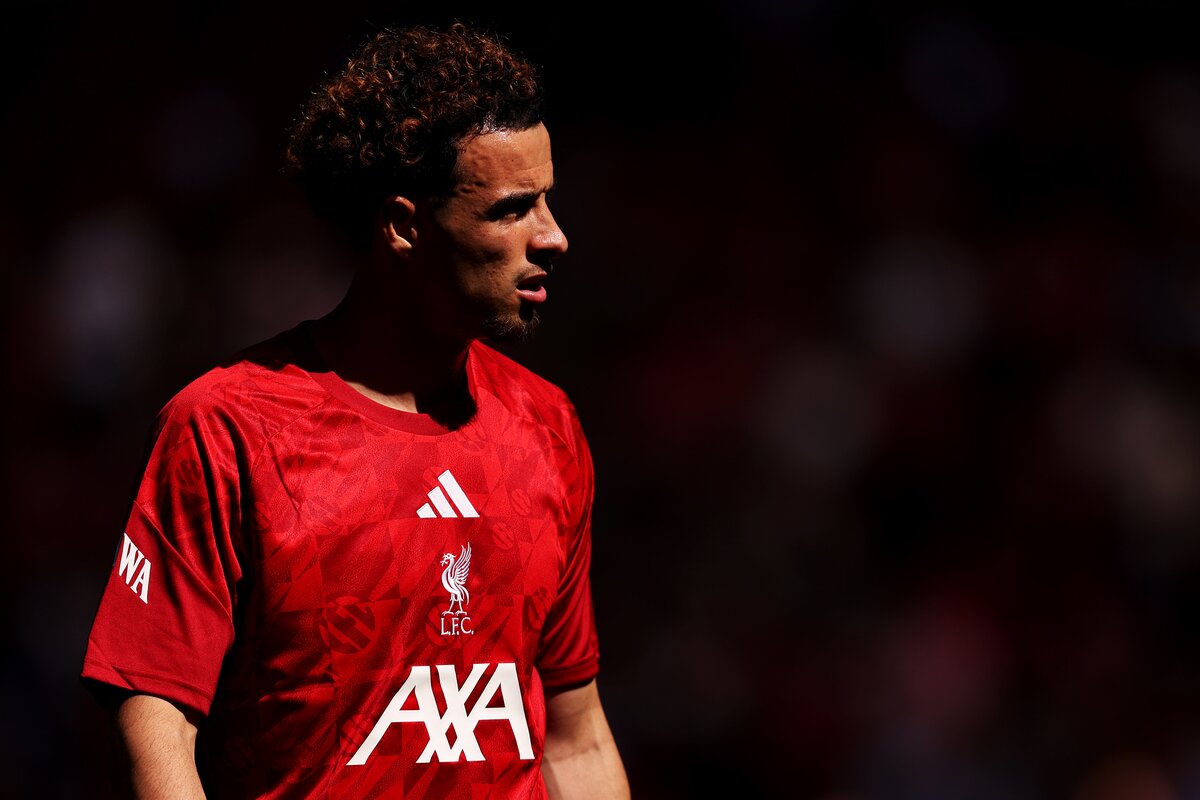 Liverpool vs Como – Official Lineups as Inter target Jones misses out