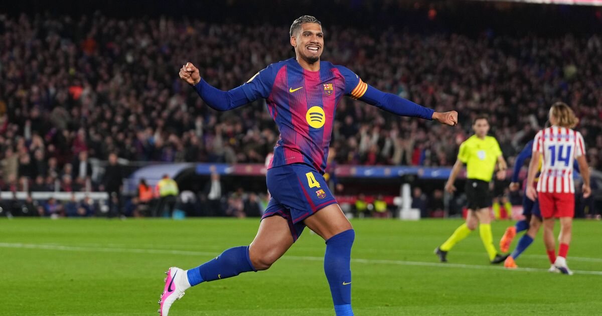 Liverpool set to land Barcelona captain Ronald Araujo on season-long loan with option to buy