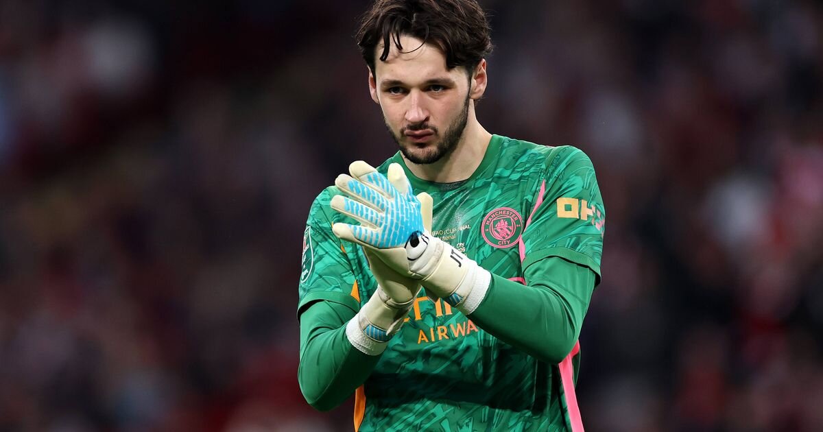 Leeds agree £40m club record deal for James Trafford, as Britain’s priciest keeper seeks first-team spotlight