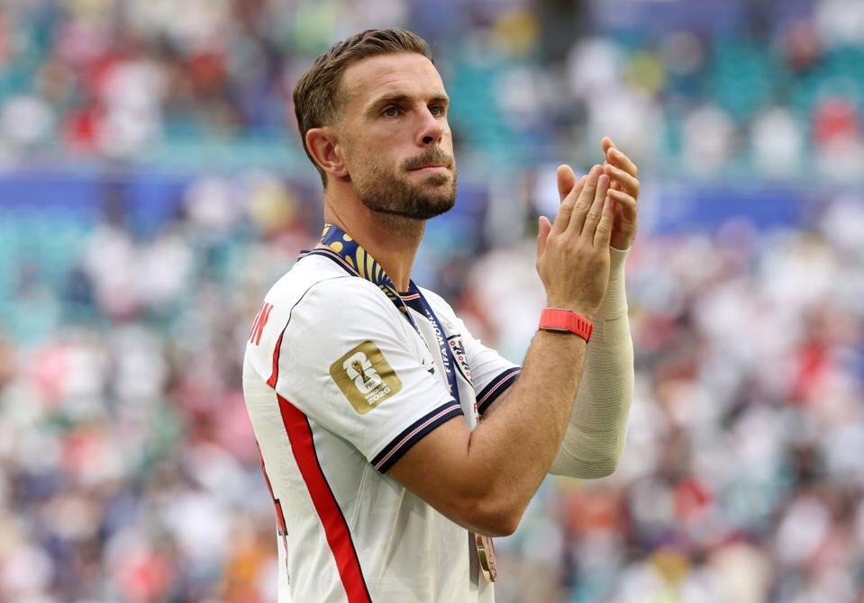 Why Is Chelsea Interested In Henderson And Welbeck?