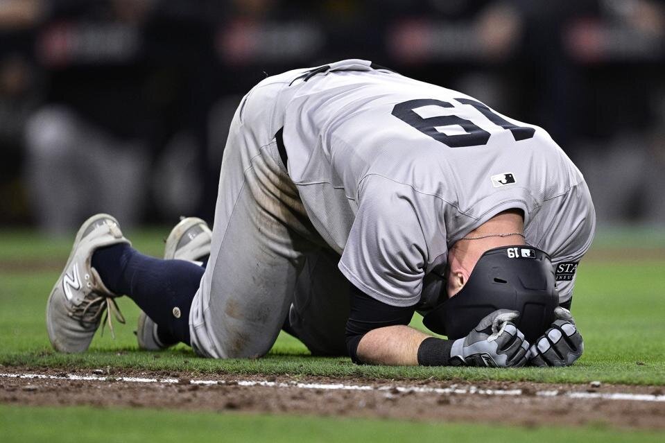 Yankees Former Infielder Announces Retirement Amid Playoff Push