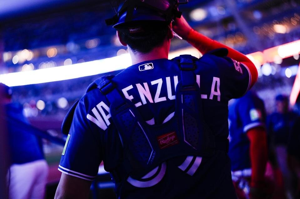 Blue Jays Cut Ties With 26-Year-Old Backstop After Brandon Valenzuela Update