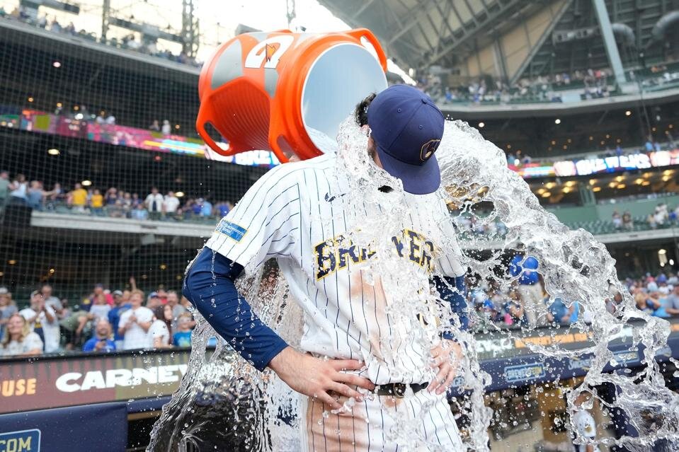 Astros Acquire Brewers’ Former Shortstop Just Before Trade Deadline