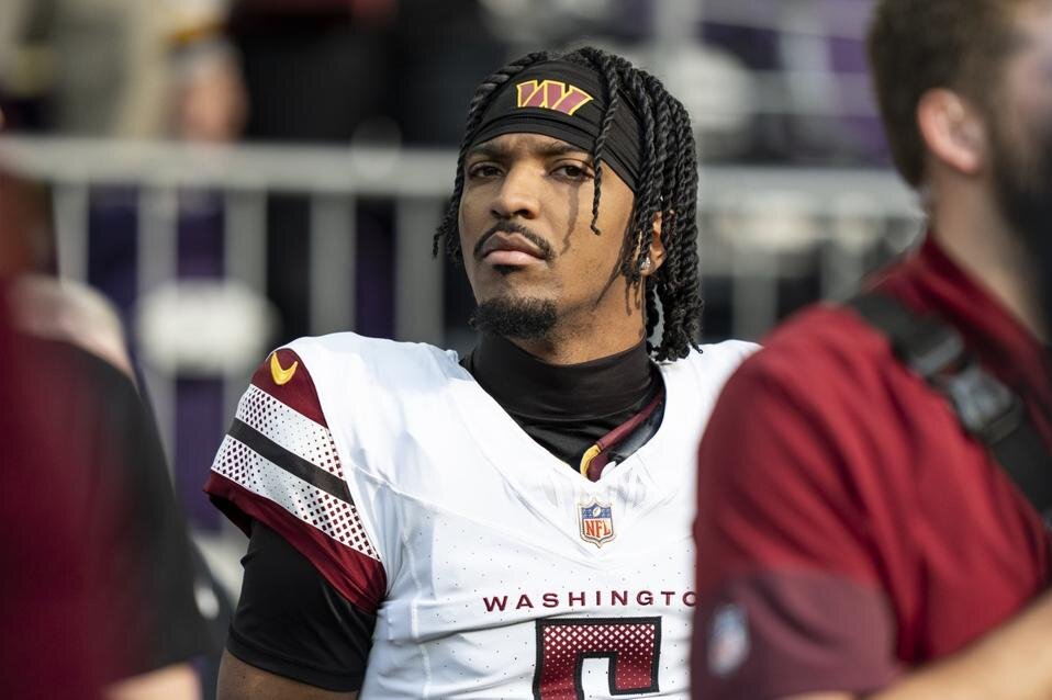 Jayden Daniels Says There Are ‘Issues’ With LSU Amid No. 5 Jersey Dispute