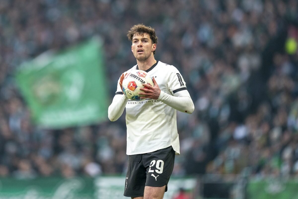 Marseille looking to sign Bournemouth and Fulham target Joe Scally