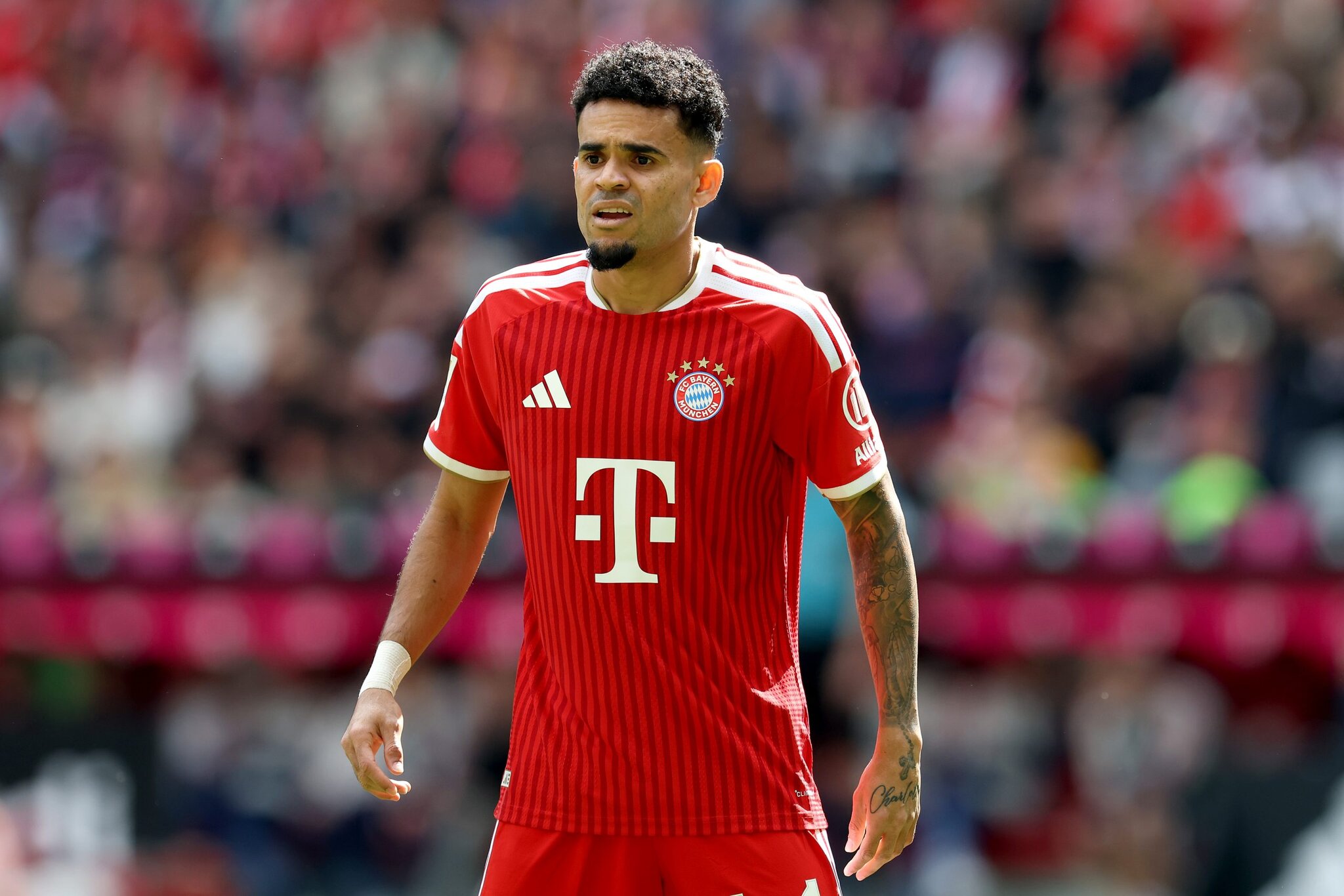 Saudi club submit €70m opening bid for Bayern Munich’s Luis Diaz