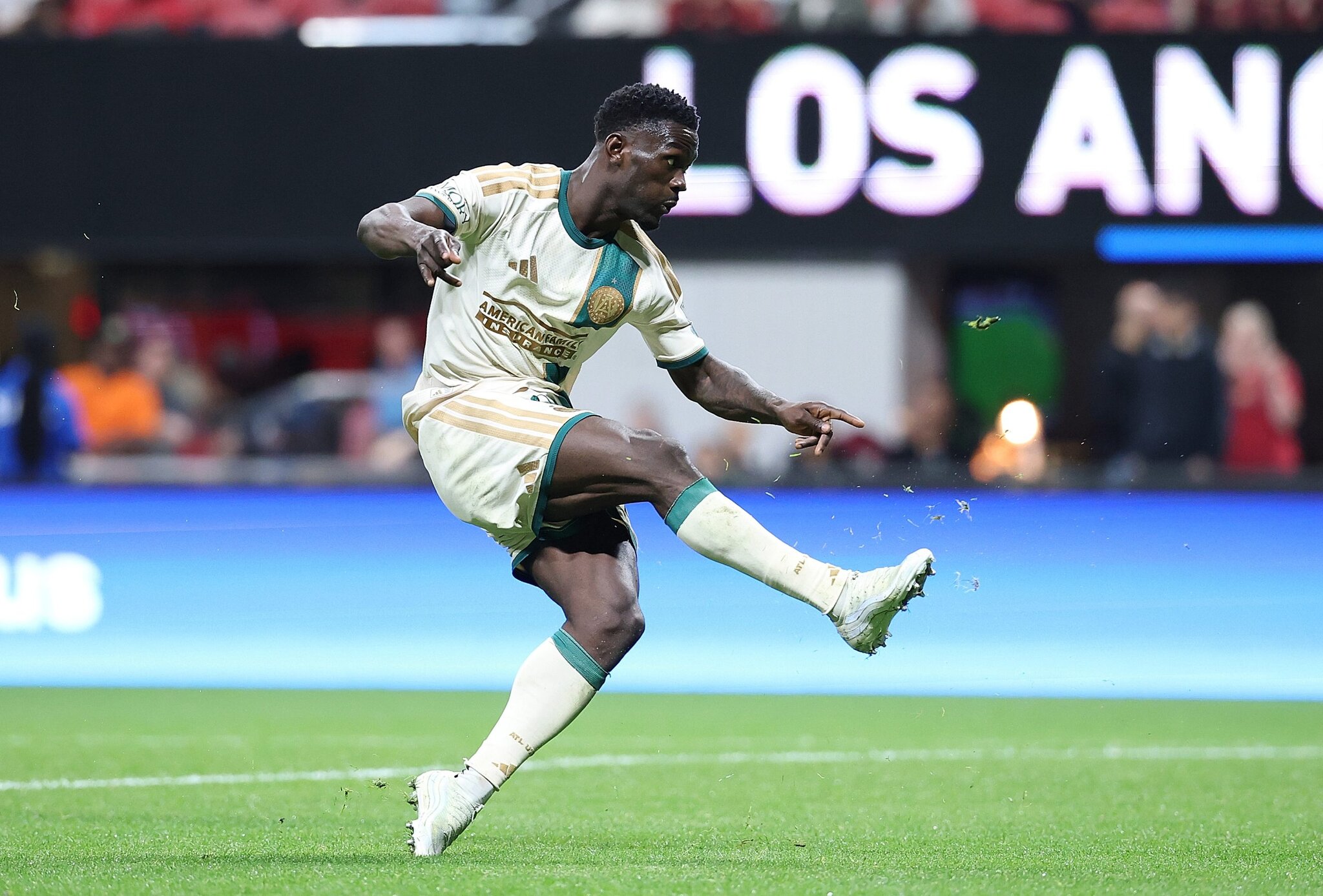 Official | Union Berlin take Ivorian striker Emmanuel Latte Lath (27) on loan