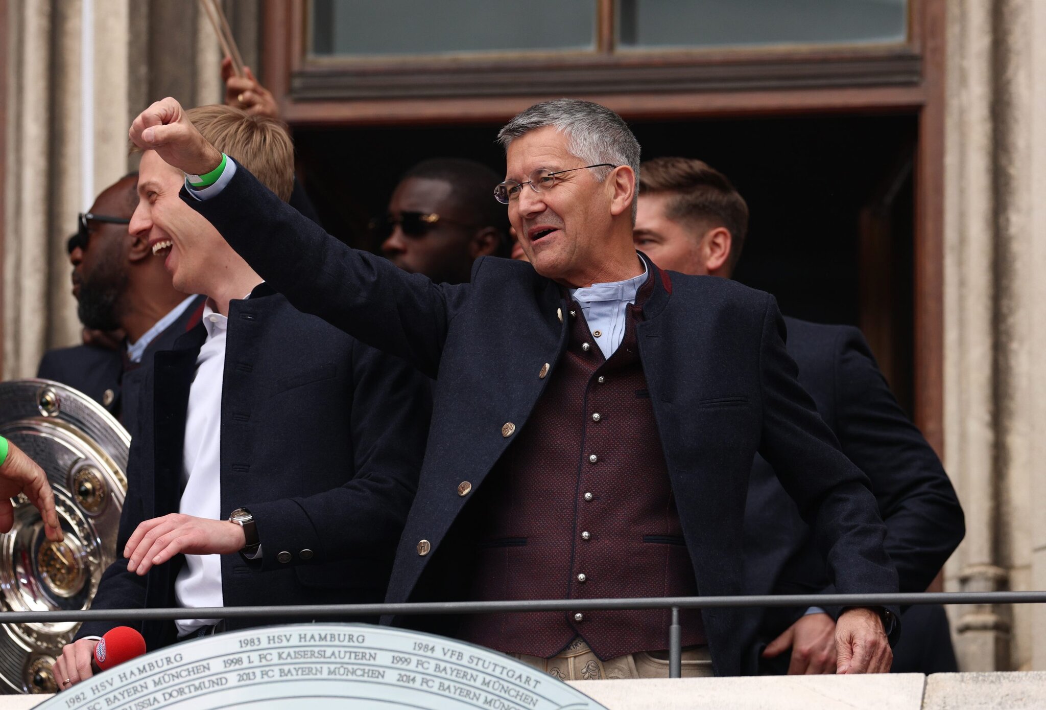 Bayern bosses urge more Bundesliga clubs to schedule international tours