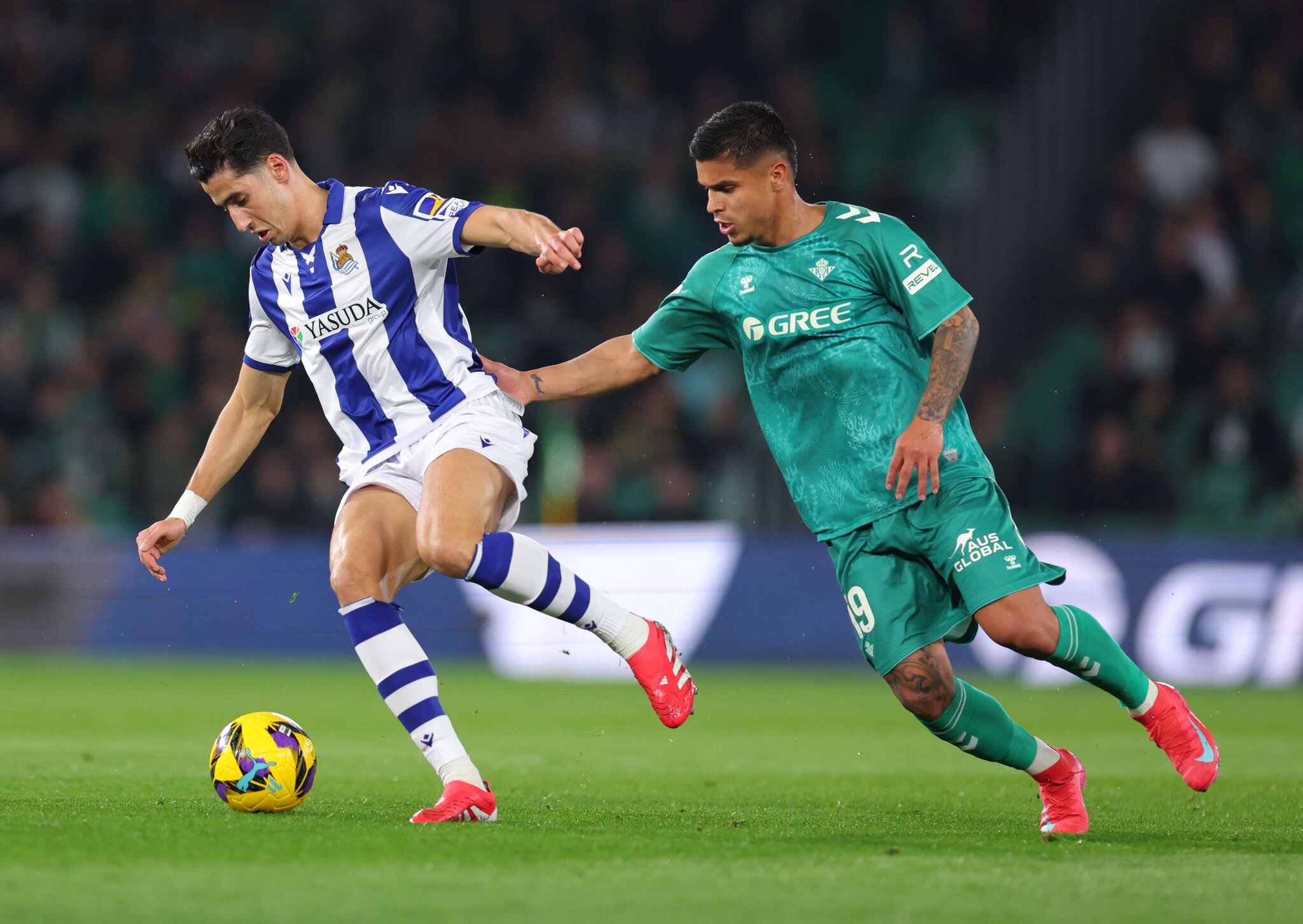 Details: Real Sociedad seal defender deal