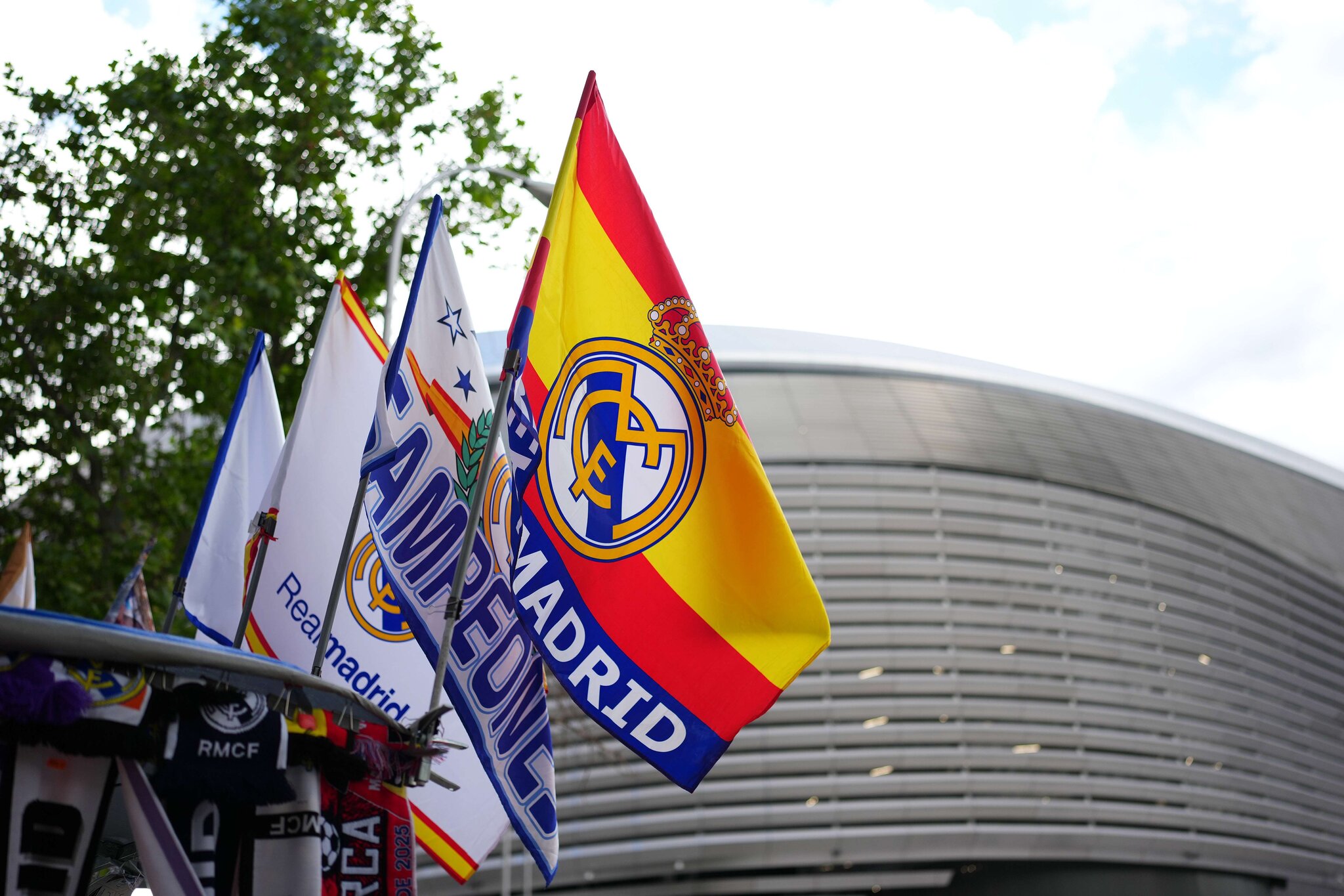 Real Madrid ‘getting closer’ to midfielder sale