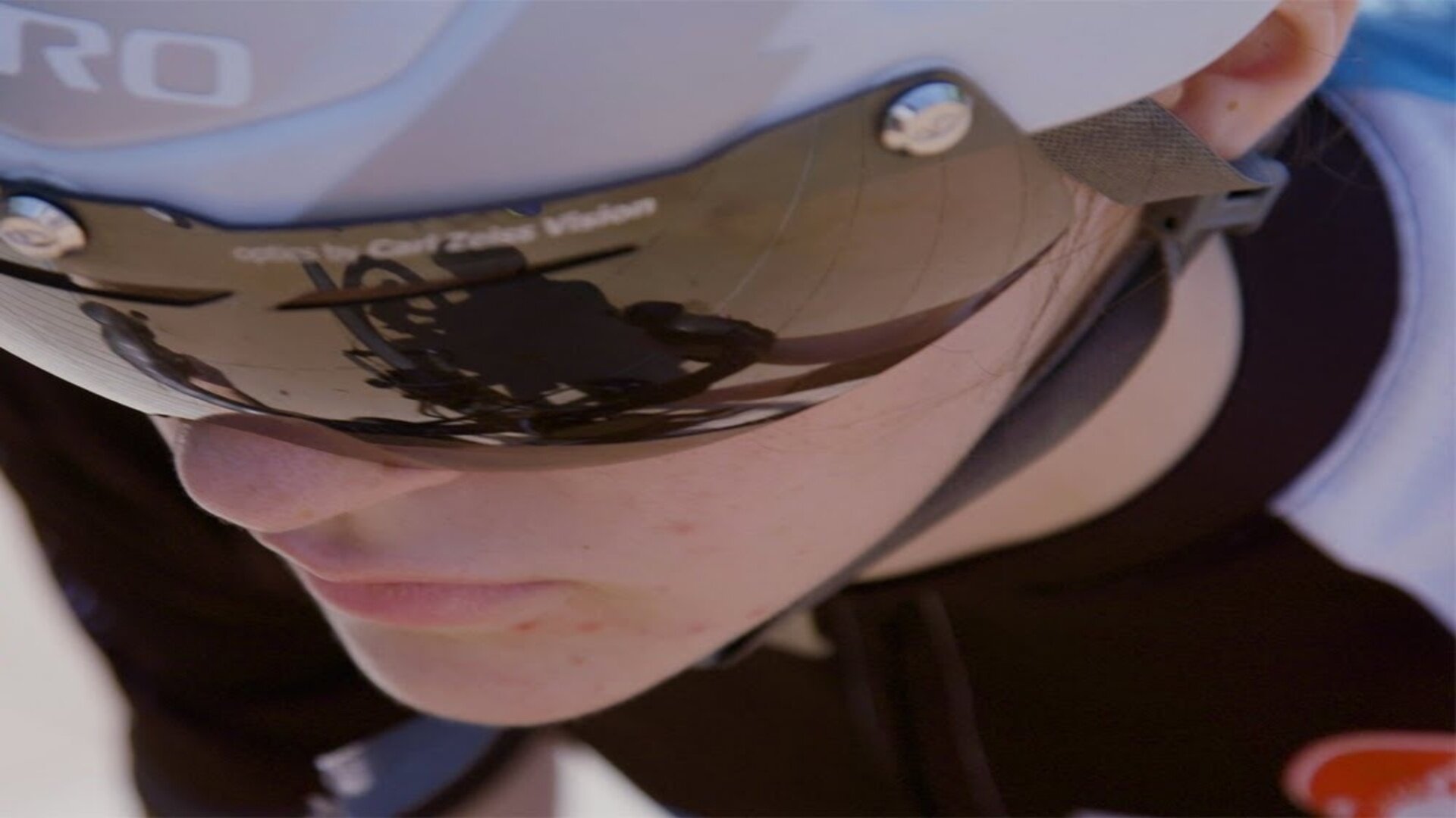 Teen cyclist Hannah Jordan turns medical challenges into racing strength
