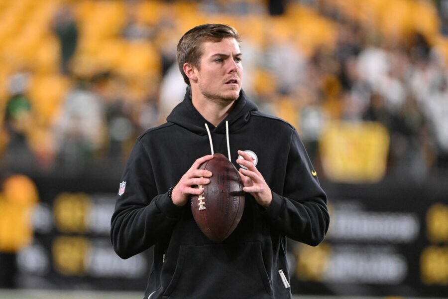 Charlie Batch Reveals Why Steelers May Not Be Able to Sneak Will Howard Onto Practice Squad