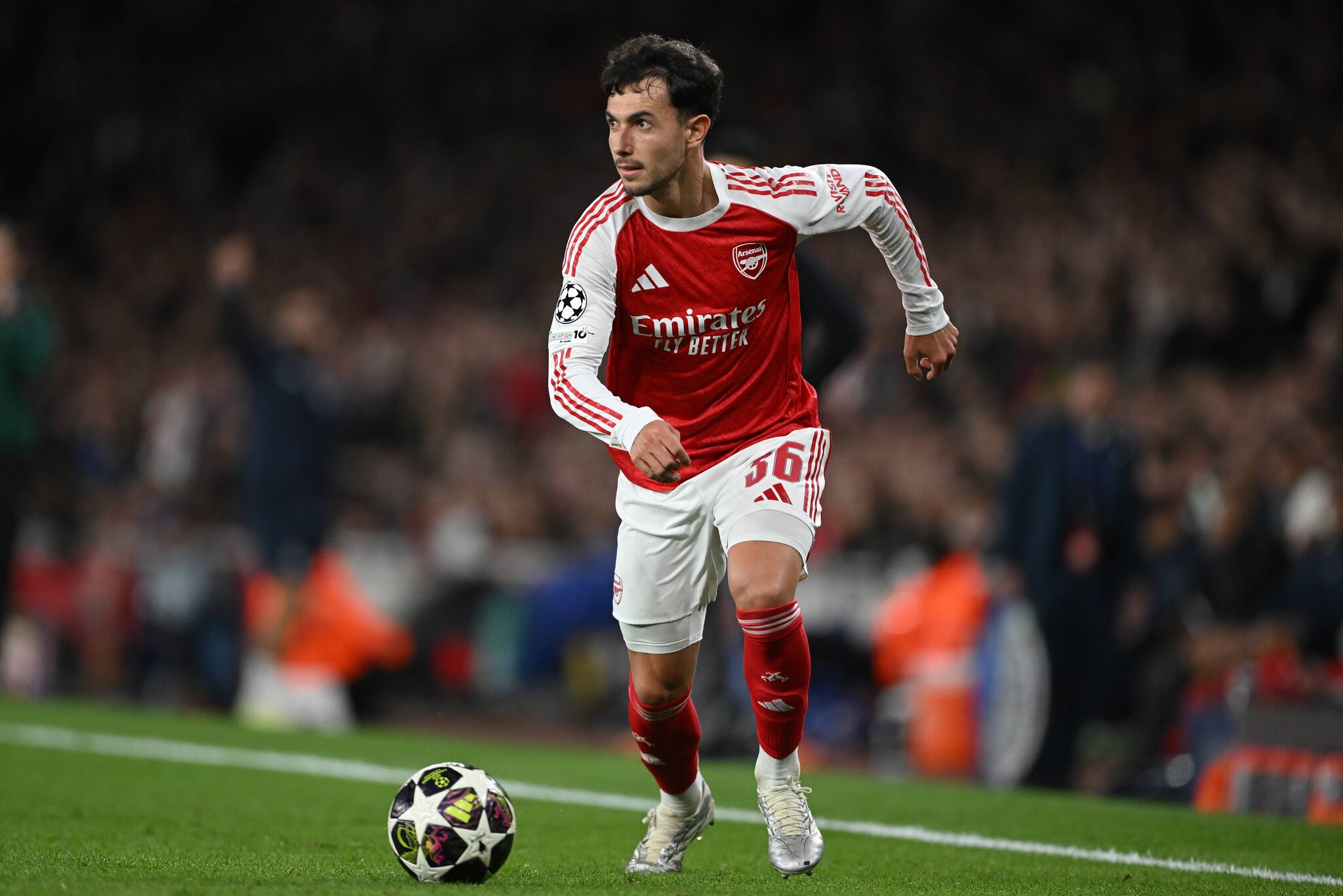 Arsenal’s rivals unwilling to sanction shock deal as Gunners midfielder attracts interest from two big clubs