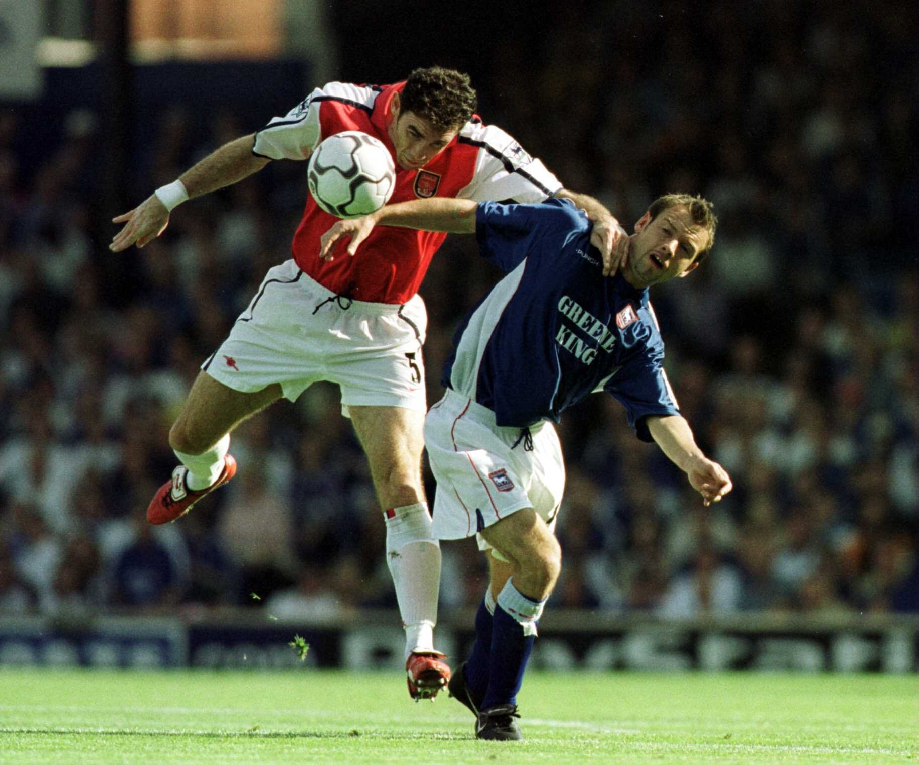 Martin Keown: Arsenal must use Community Shield to lay down marker against Manchester City