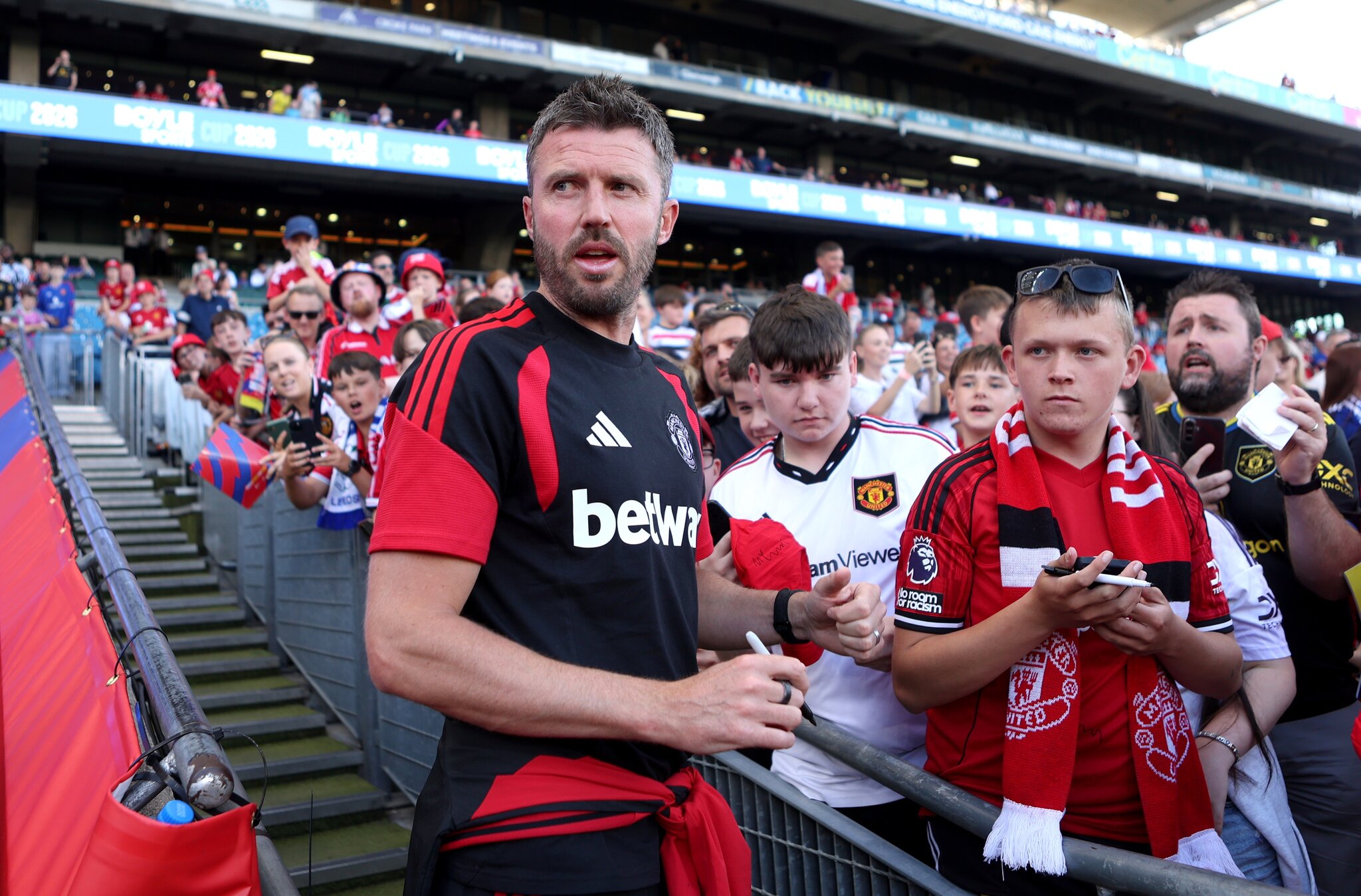 Carrick updates on Man Utd’s transfer plans and ‘delighted’ with Rashford return