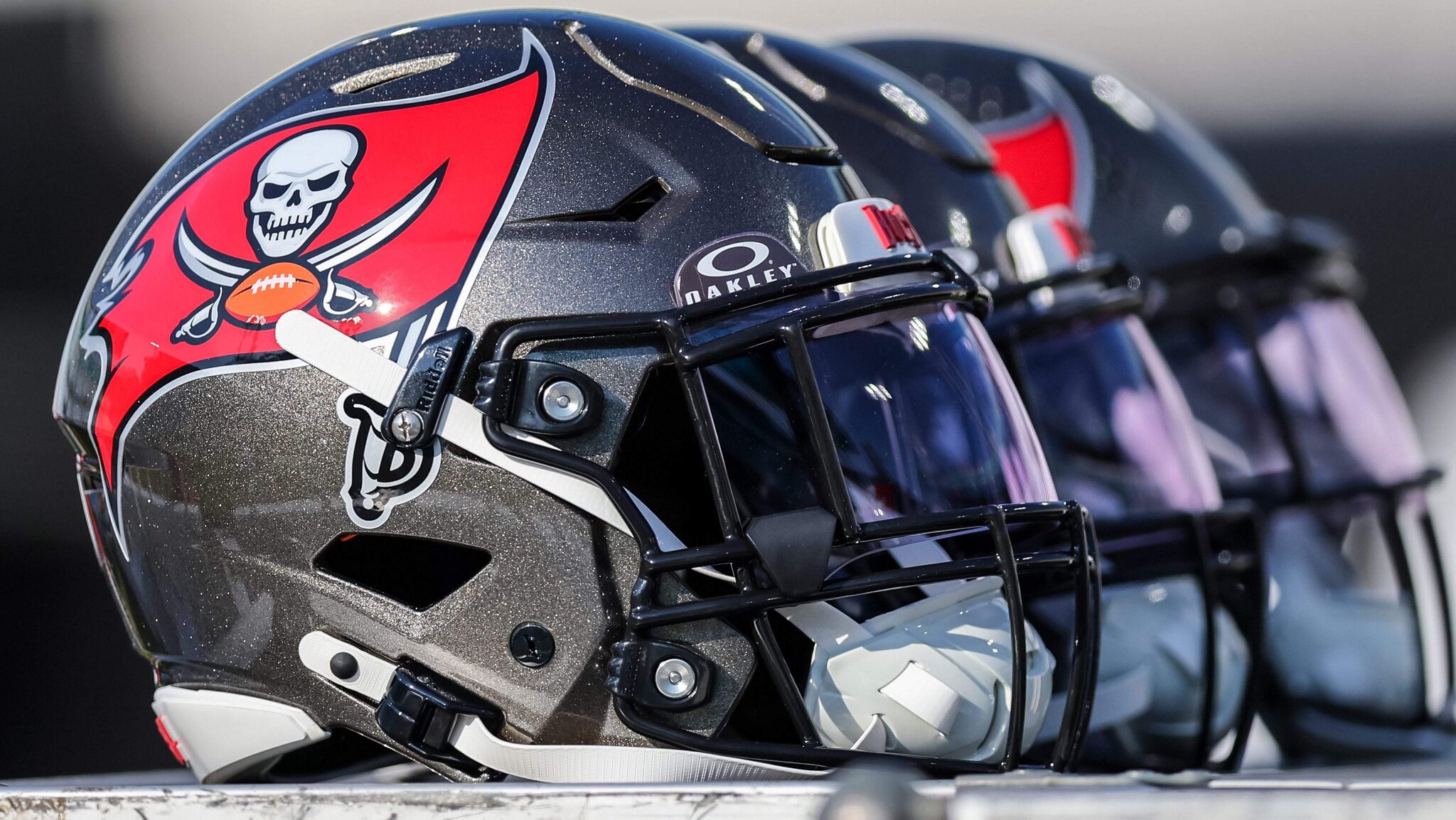Texans Eyeing Former Buccaneers Specialist, Award-Winning Prospect