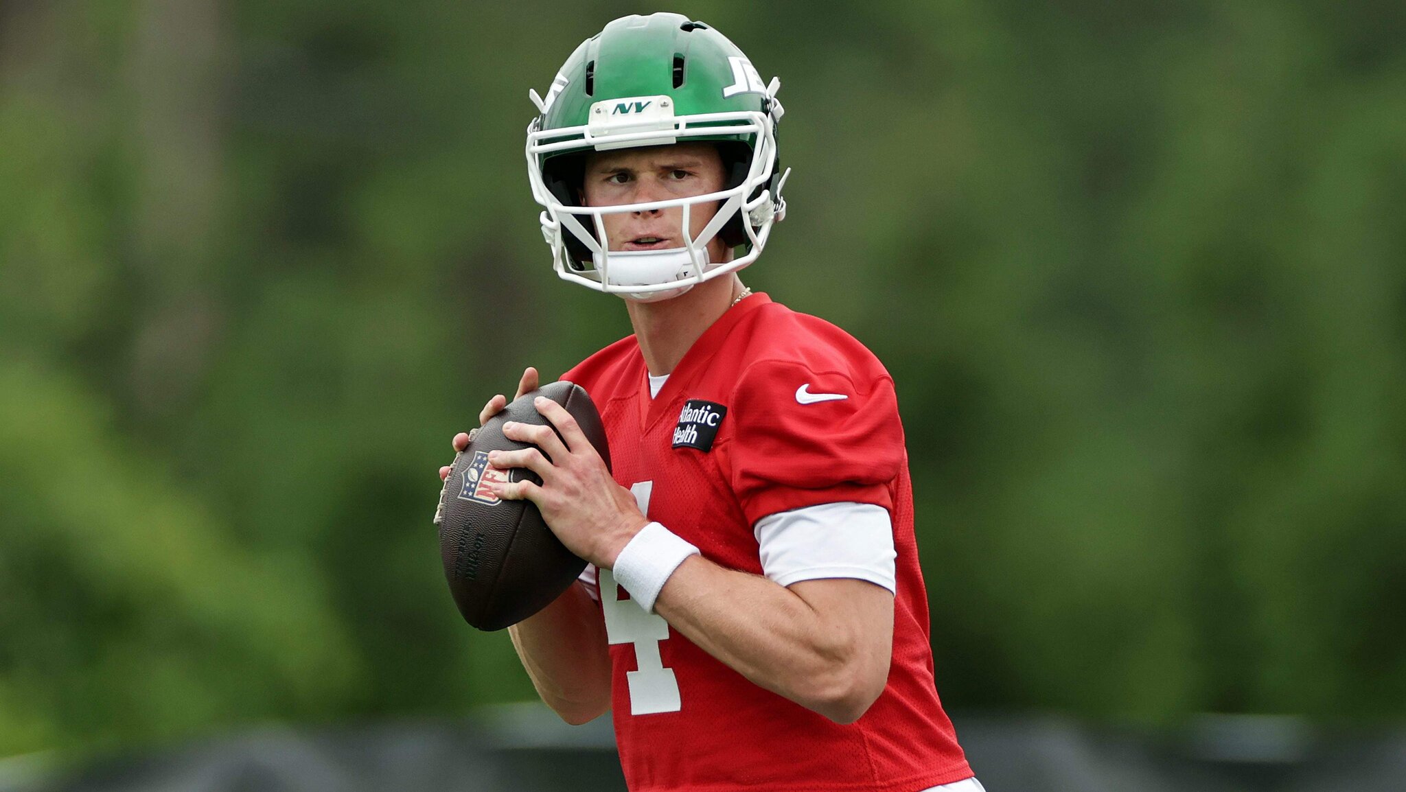 Jets Cut 24-Year-Old QB Before Deadline, Leaves Team Thin