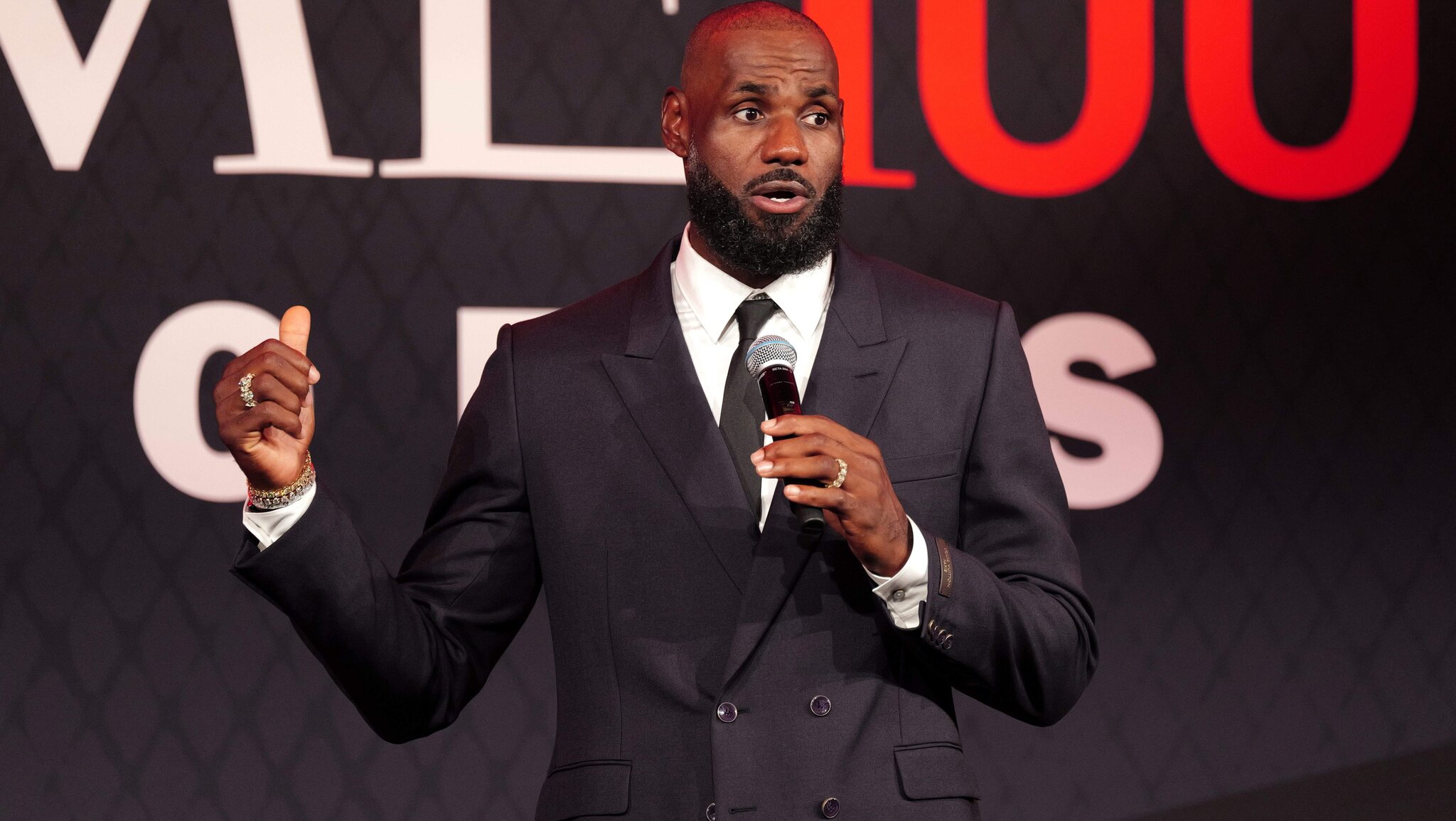 NBA Analyst Suggests LeBron James Had Ulterior Motive in Philadelphia 76ers Move