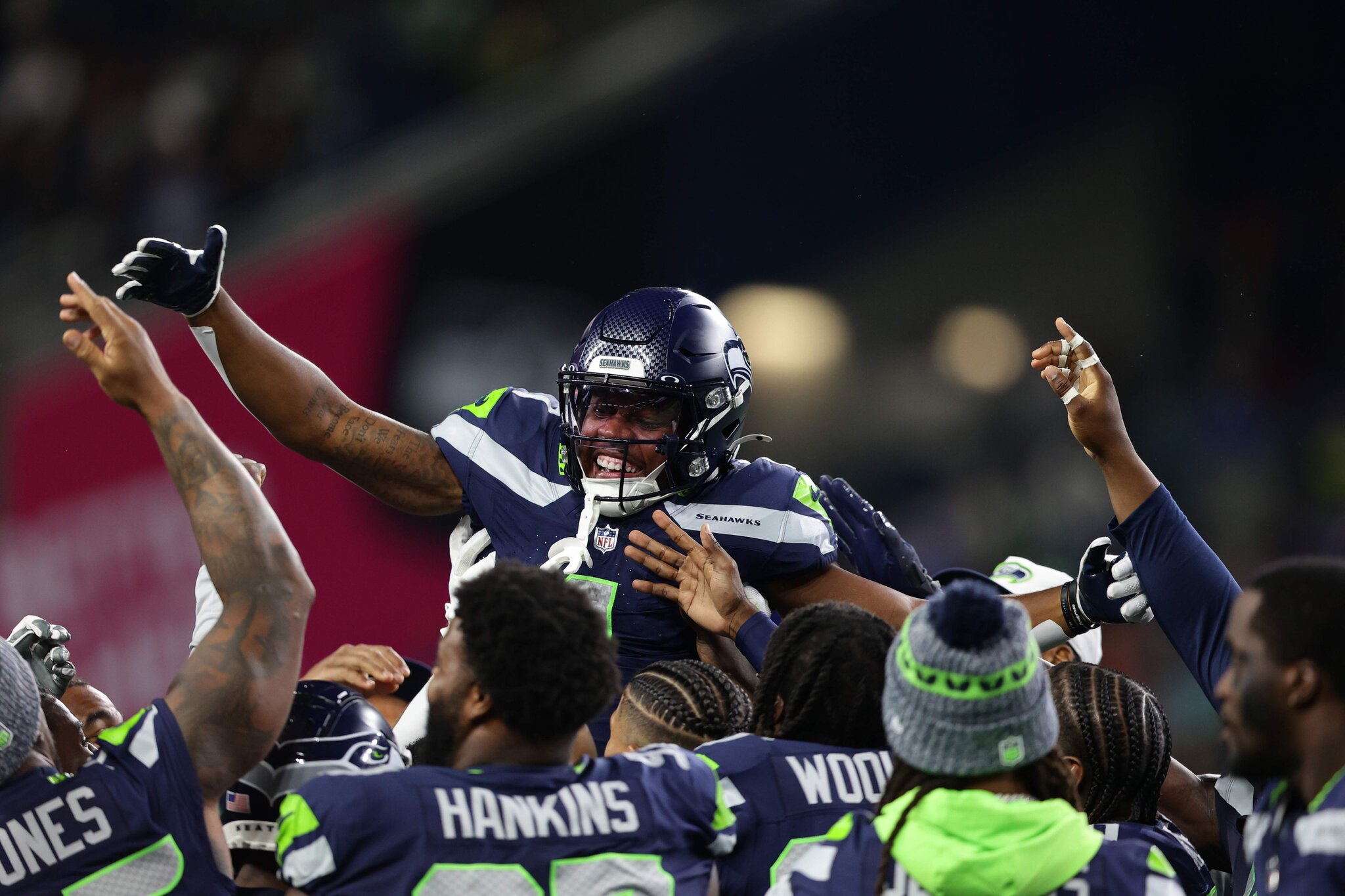 San Francisco 49ers Work Out Former Seahawks 2nd-Round Pick WR