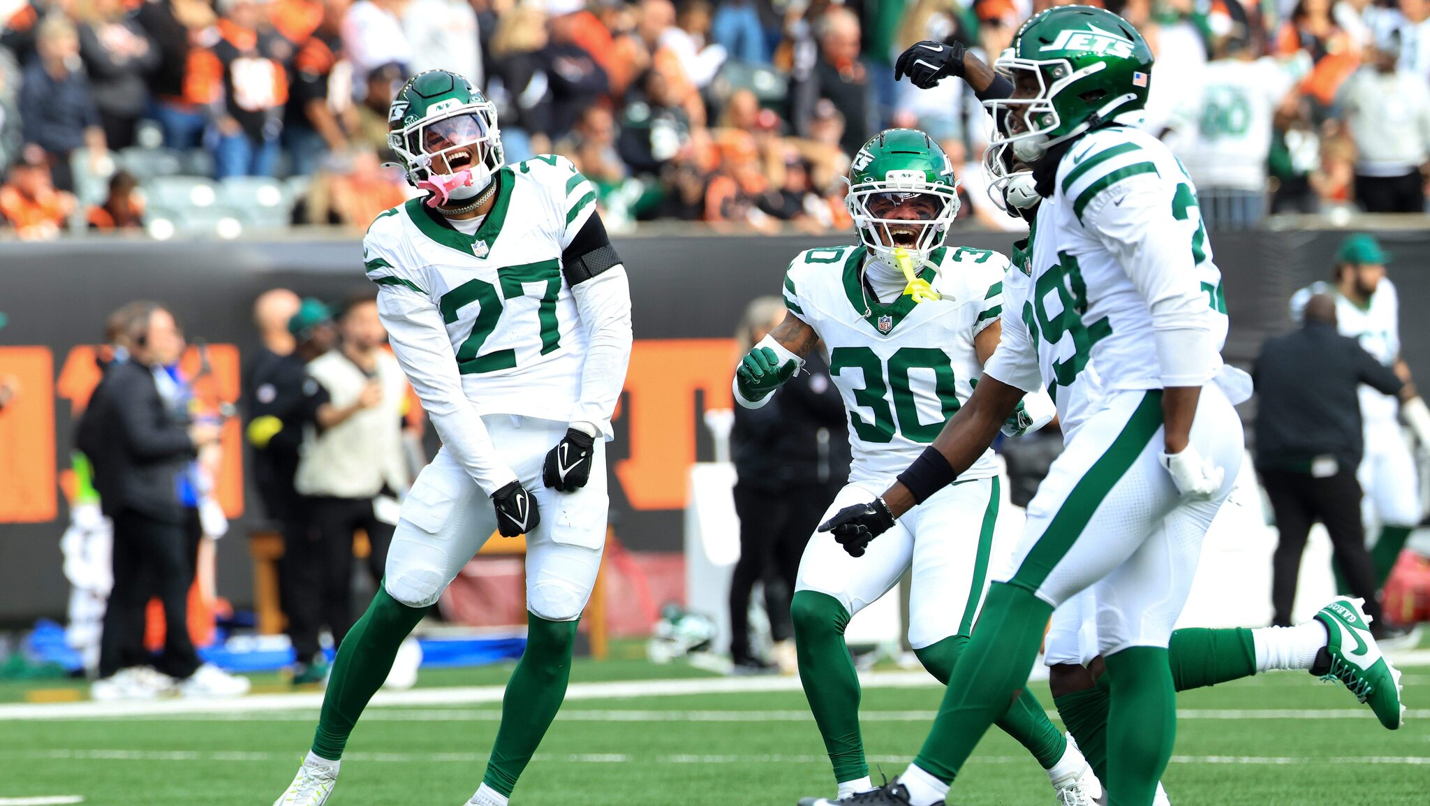 Jets Starter Gets Benched, Future With Team Uncertain
