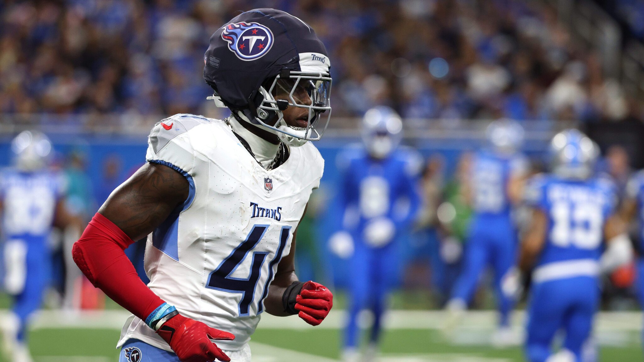 Bills Sign Versatile Linebacker Days After Being Cut by Division Rival