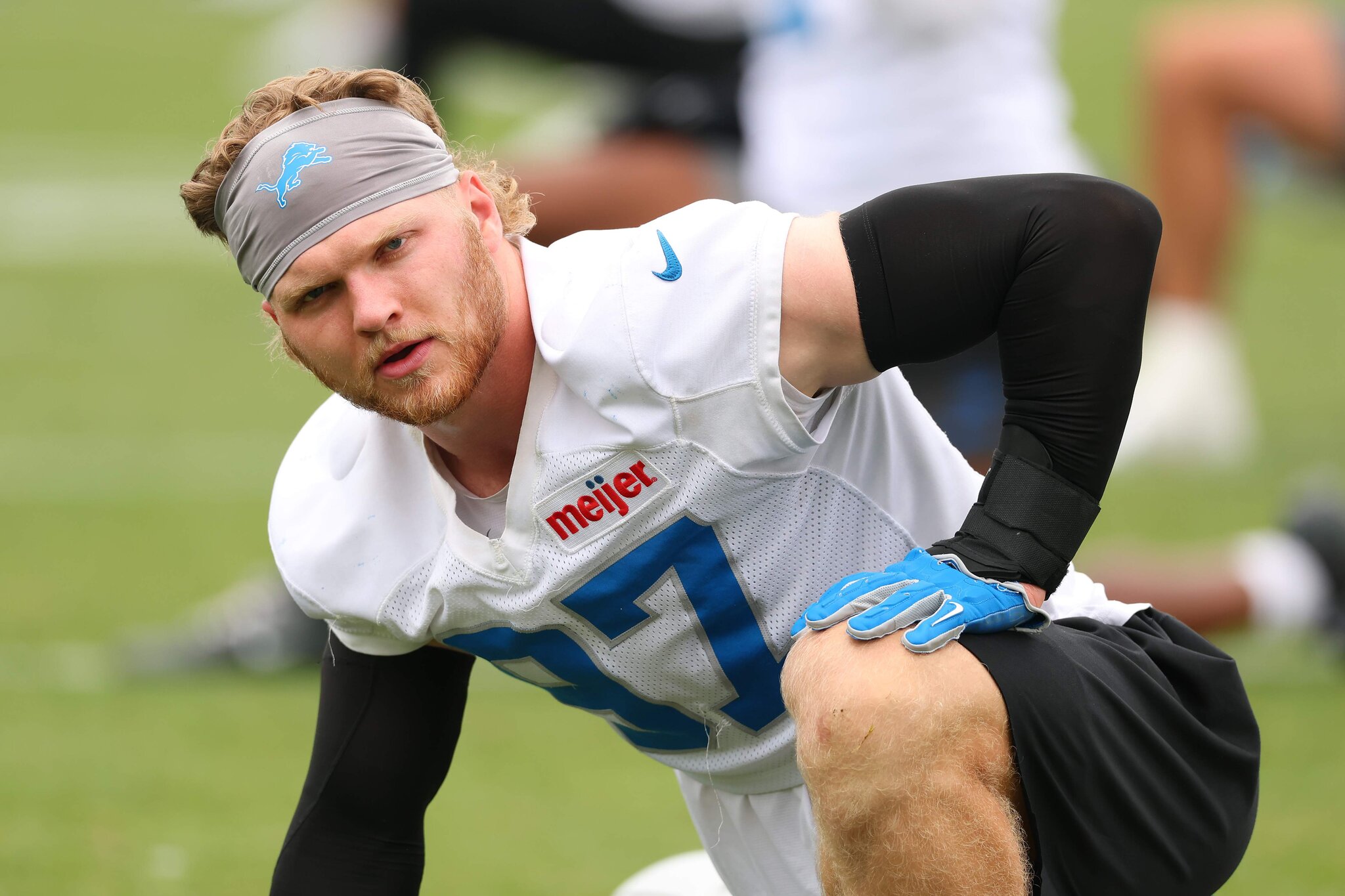 Lions’ Aidan Hutchinson Earns National Recognition