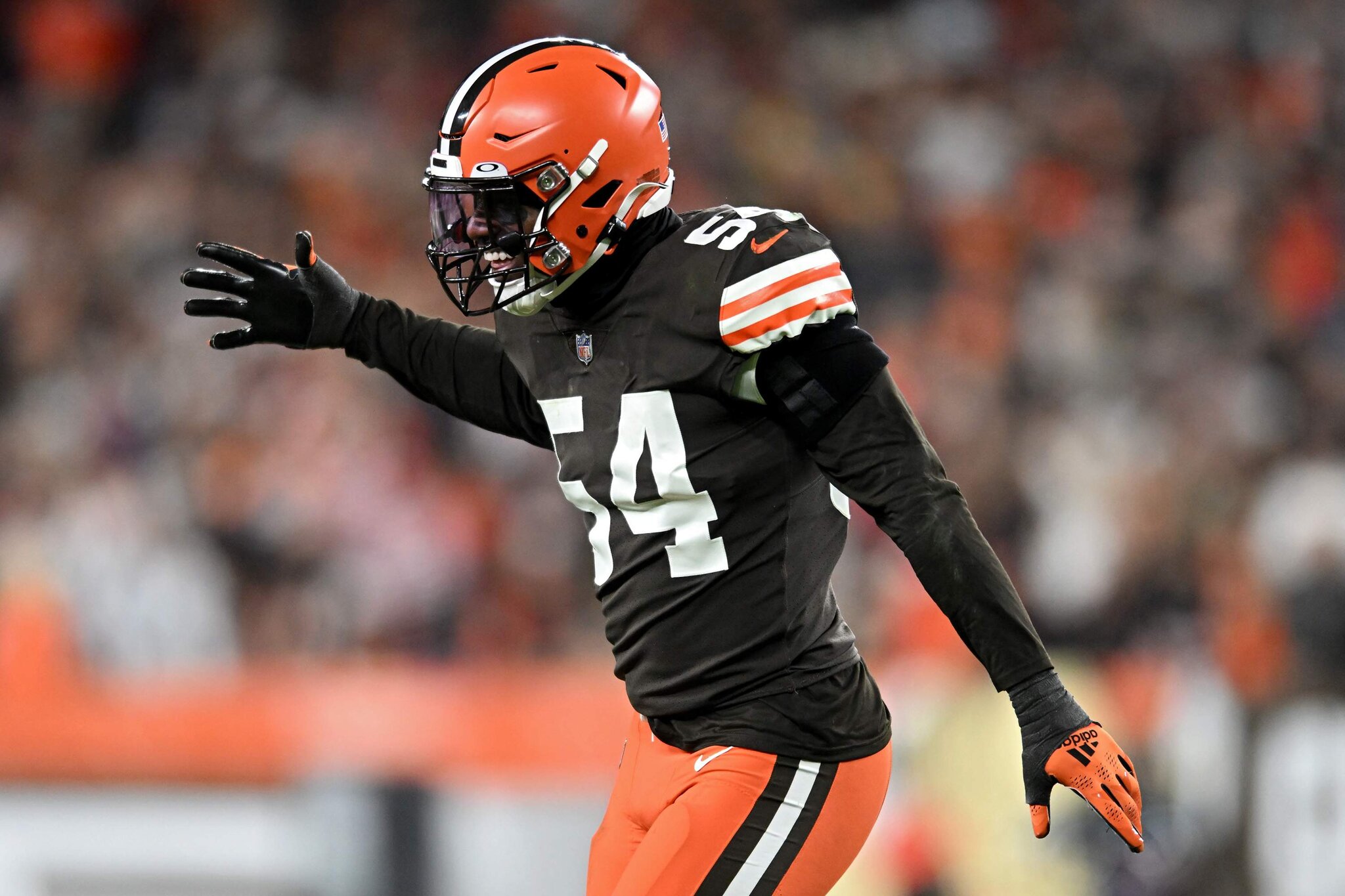 TRADE: 49ers Acquire 10-Year LB From the Tampa Bay Buccaneers