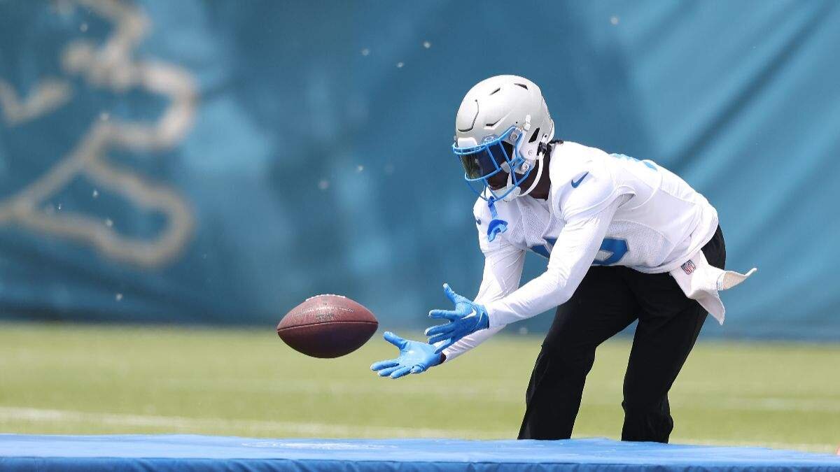 Dan Campbell Provides Clarity on Ennis Rakestraw’s Injury
