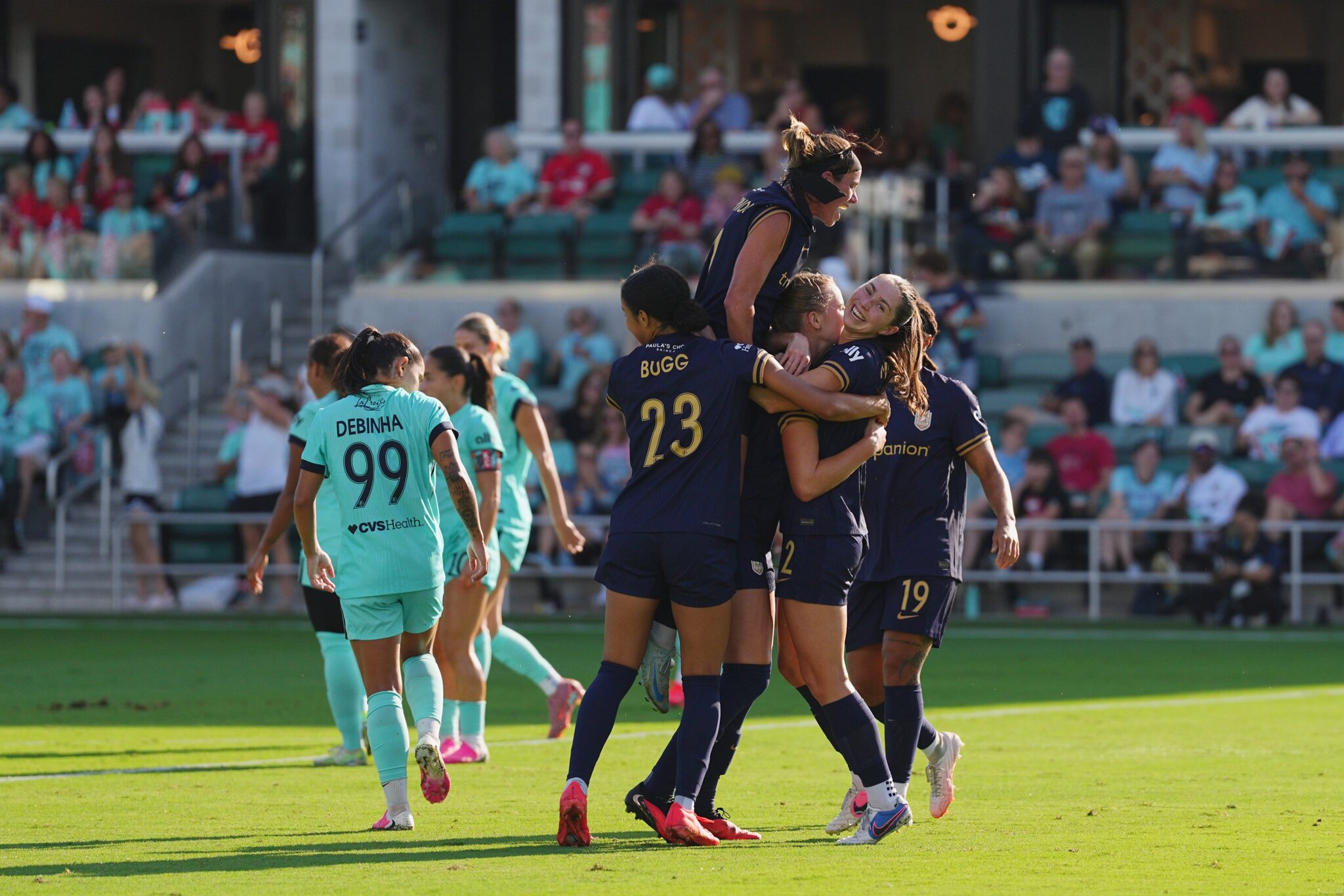 NWSL Week 18: Tobin Heath receives send-off, battle for second heats up, new Golden Boot leader emerges