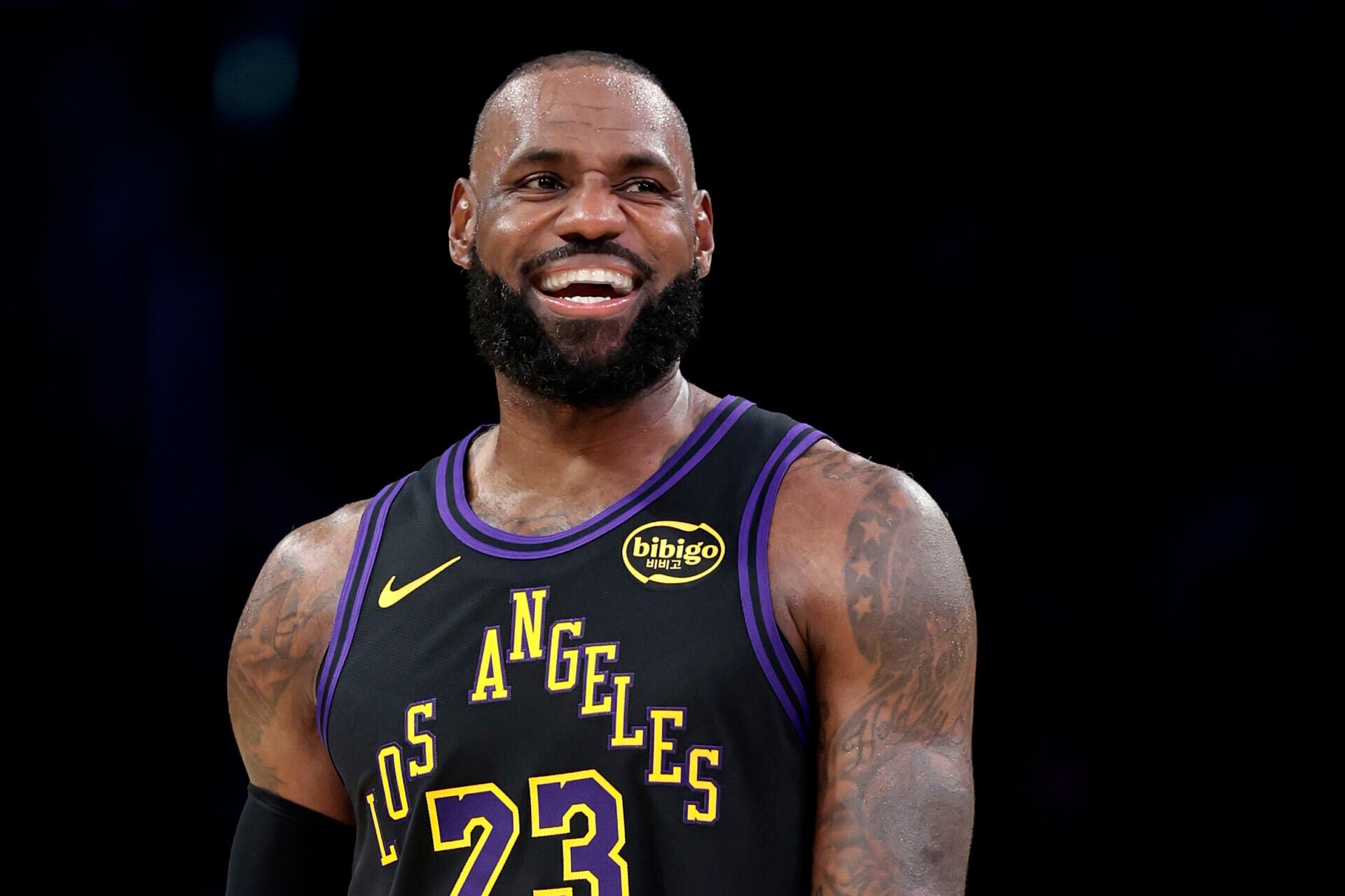 Philadelphia 76ers fan goes viral online after sunburning LeBron James tribute on his back