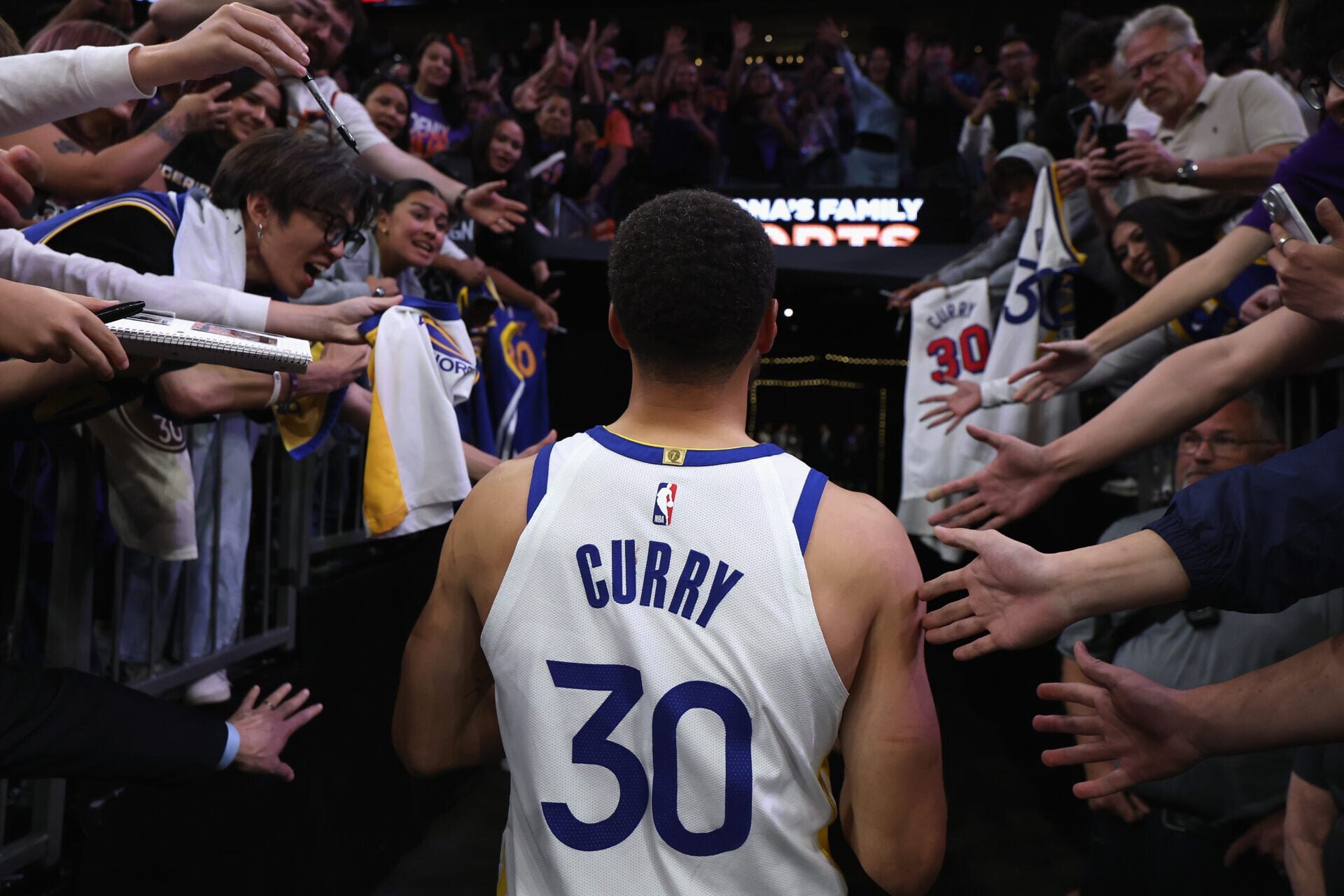 The truth about Steph Curry and a Golden State Warriors ‘no-trade clause