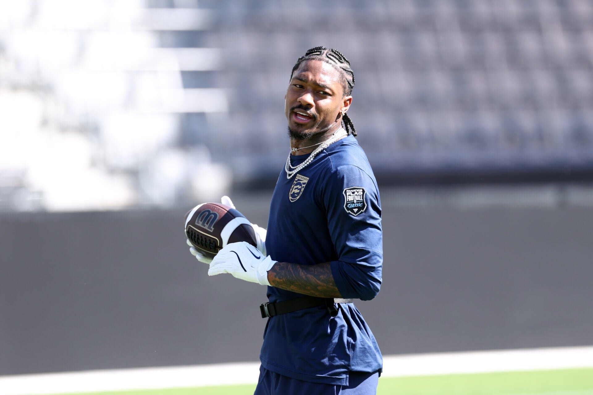 Star WR Stefon Diggs sends message to fans after $12 million Washington Commanders decision
