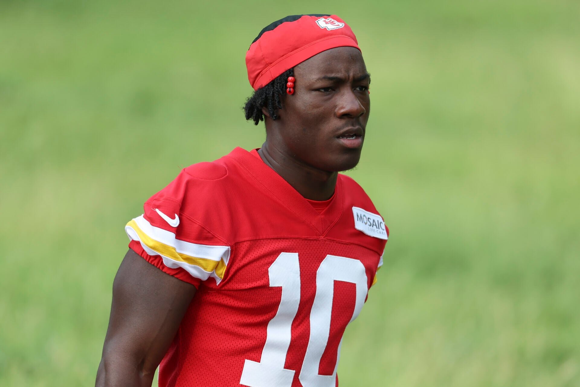 Chiefs’ Emmett Johnson addresses harsh training camp hit from college rival turned NFL teammate