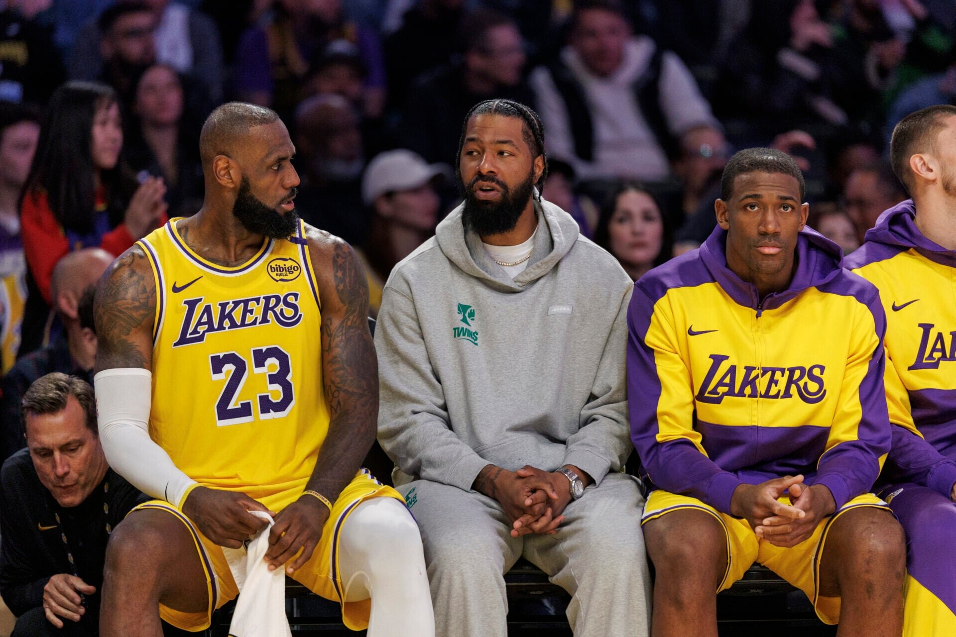 Ex-LA Lakers star explains why he deserves 76ers’ final roster spot over Kevin Love