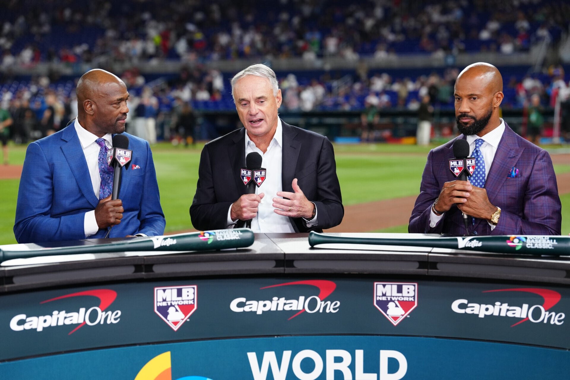 MLB commissioner Rob Manfred provides update on potential lockout in 2027