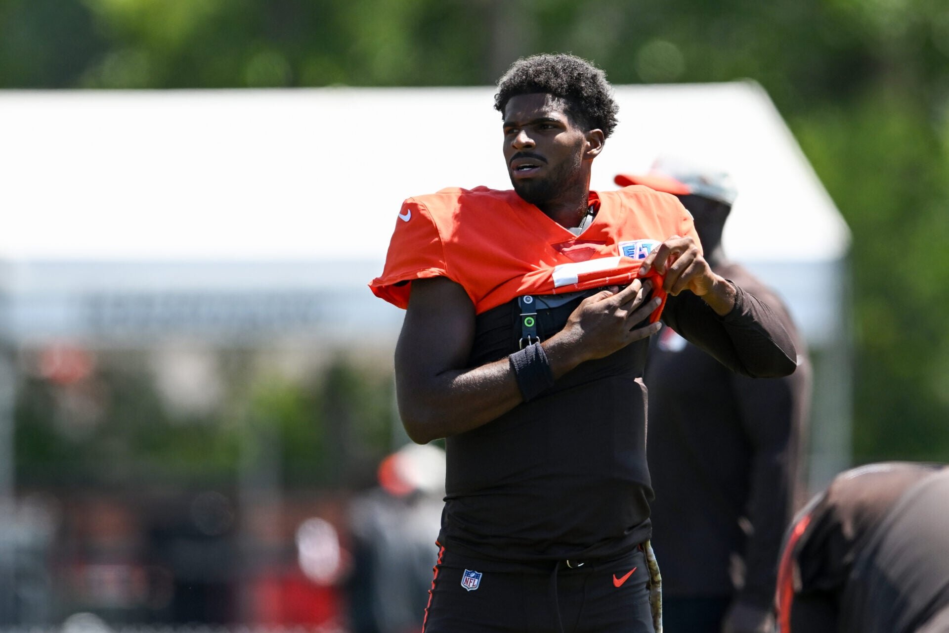 So much better’ – Super Bowl champion explains how Shedeur Sanders has improved from his rookie season
