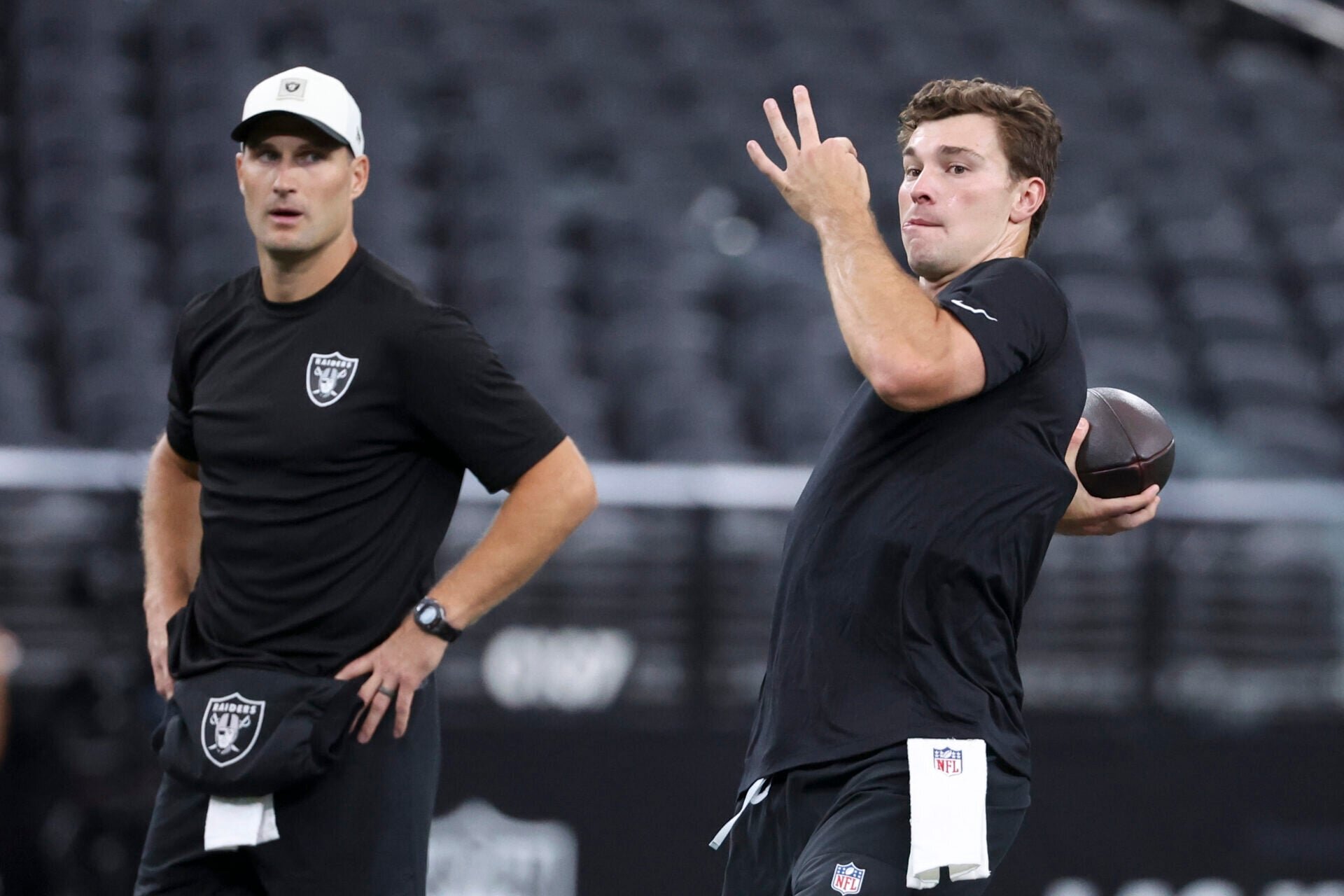 Kirk Cousins or Fernando Mendoza? Klint Kubiak’s latest starting QB take leaves Raiders fans guessing