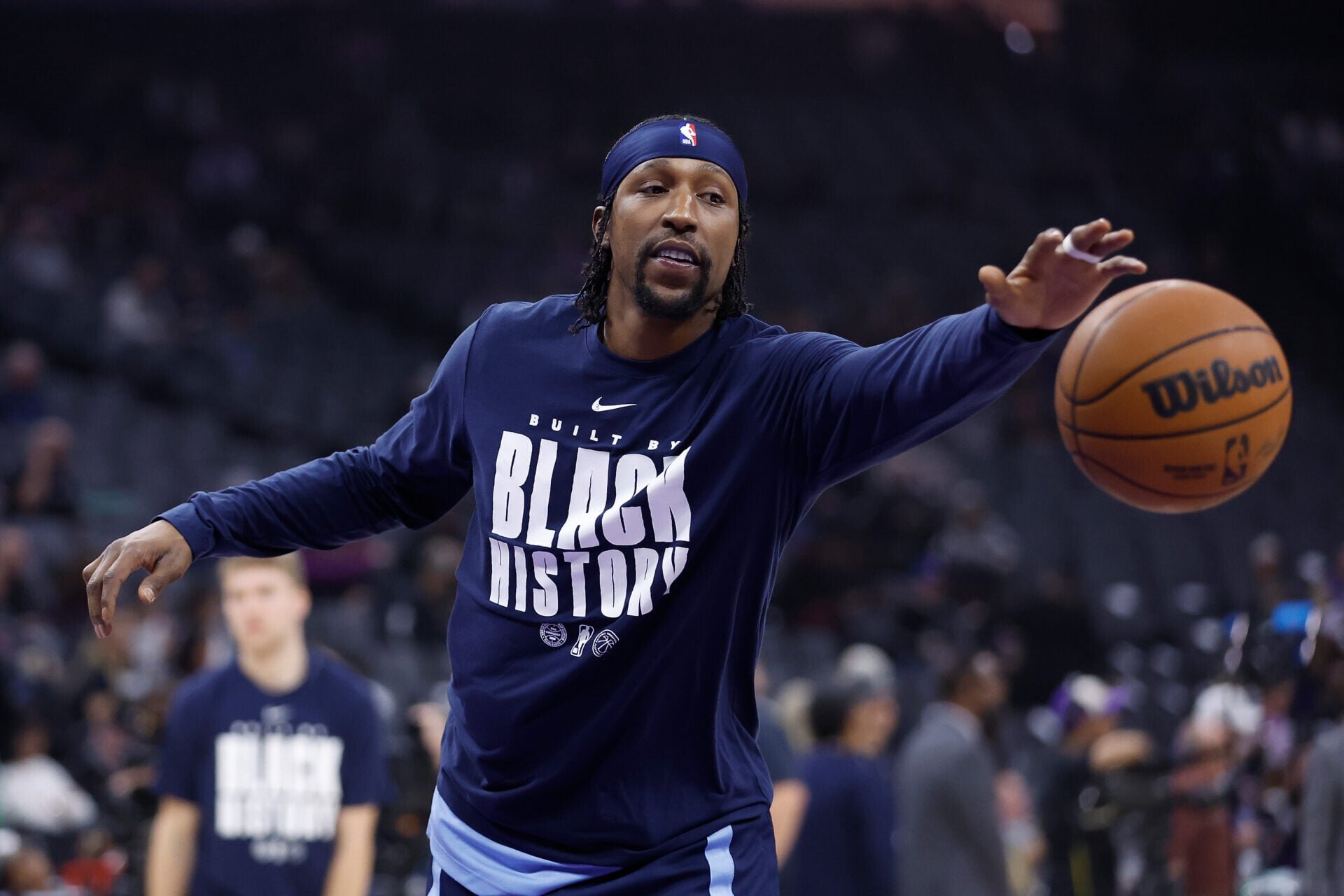 76ers guard Kentavious Caldwell-Pope’s new house struck by lightning 30 minutes after moving in