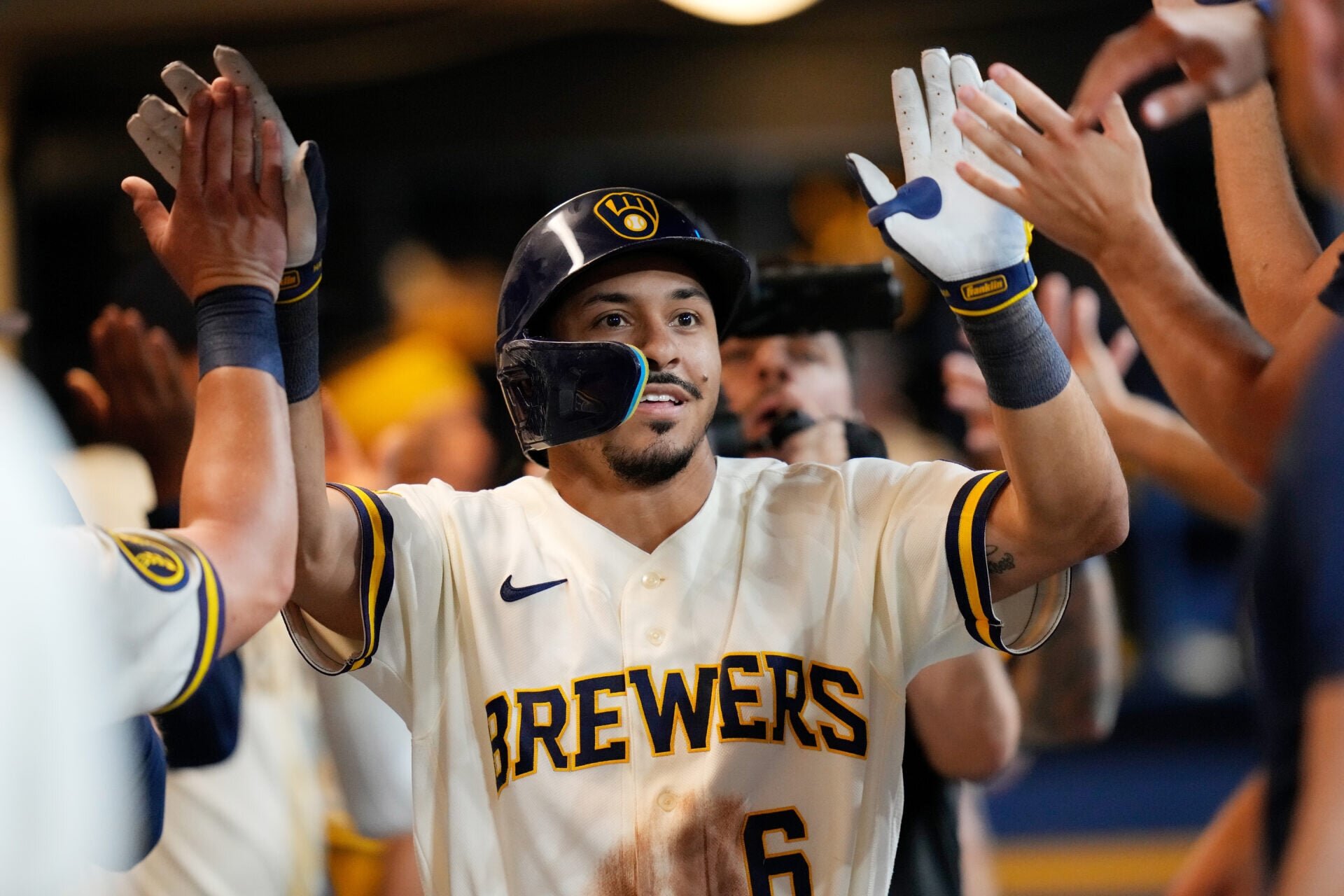 End their season’ – MLB fans are in disbelief after Milwaukee Brewers’ historic 22-0 win against Seattle Mariners