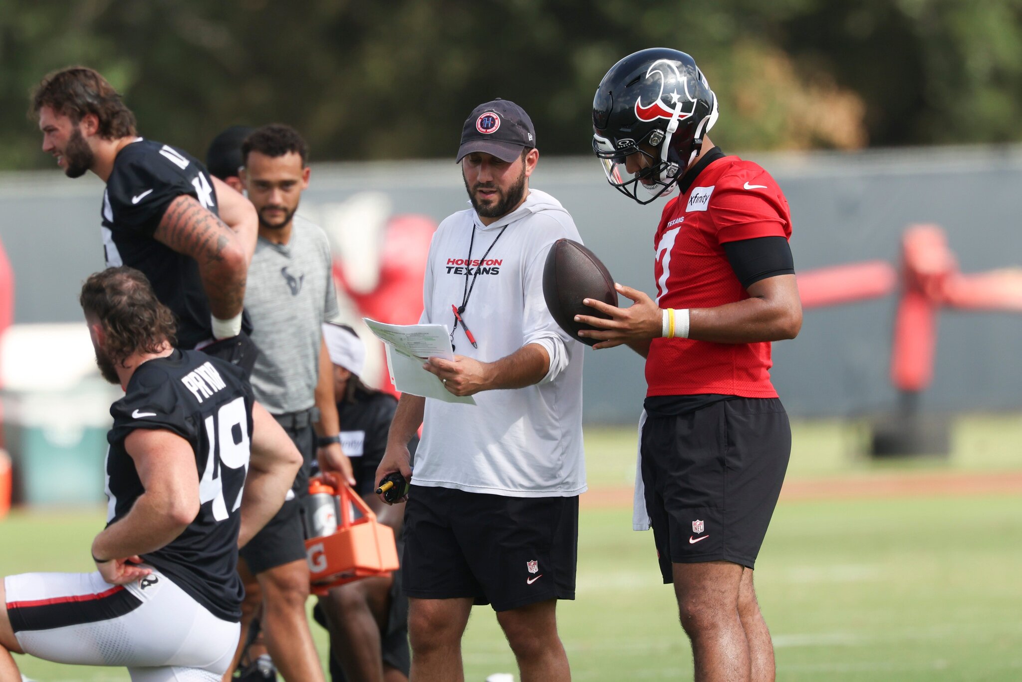 Final Texans' 53-man roster predictions: Two veteran OL done?