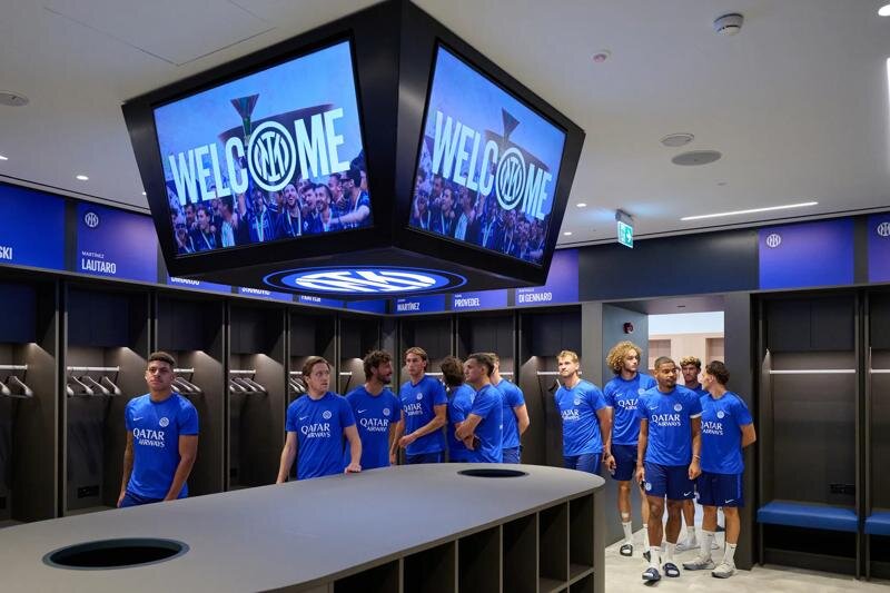 The Nerazzurri explore the new facilities at Appiano Gentile