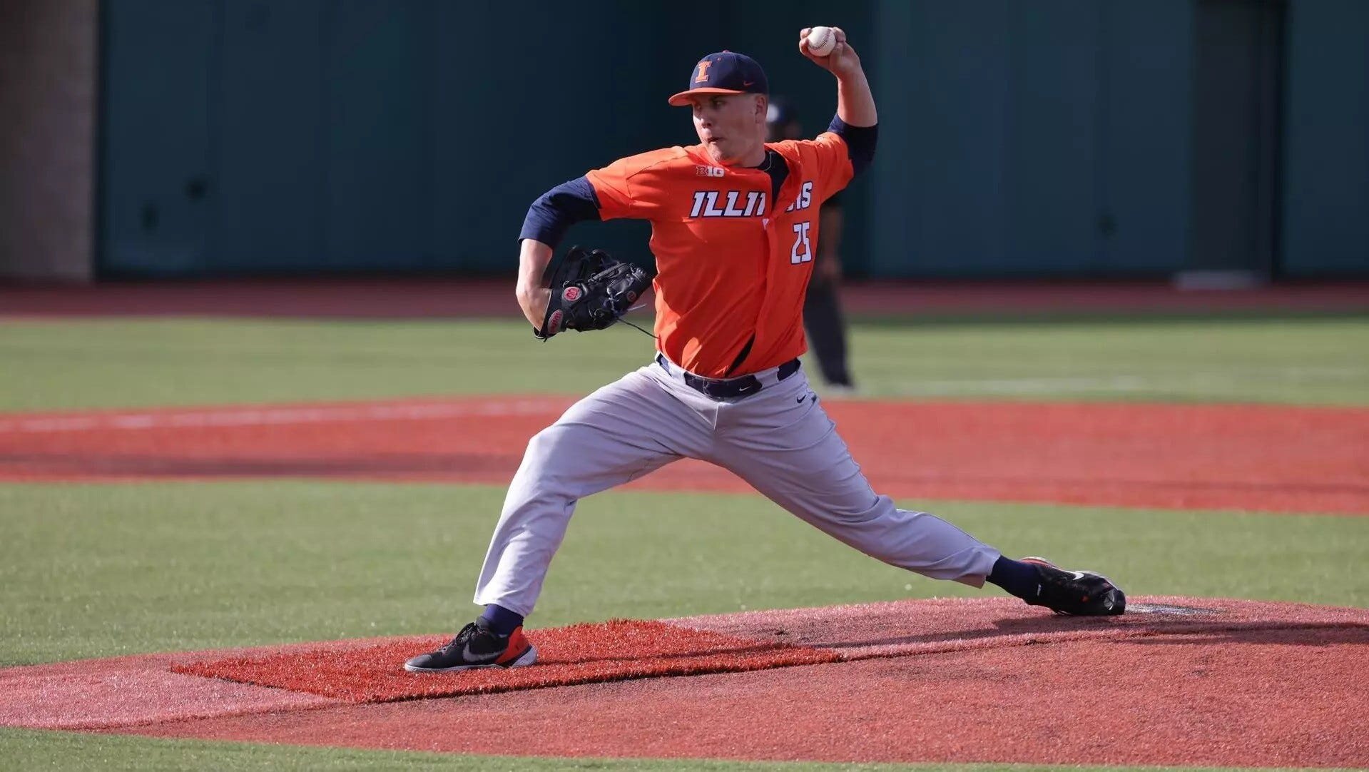 Former Illinois pitcher Nathan Lavender completes baseball journey with call-up by Mets