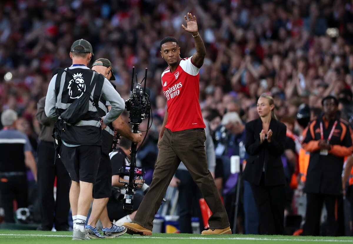 Ezri Konsa expected to start for Arsenal at Aston Villa