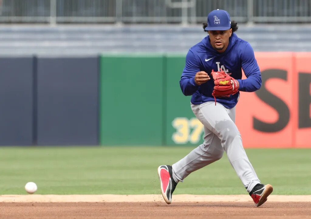 Rangers Release Former Dodgers Infielder After Short MiLB Stint