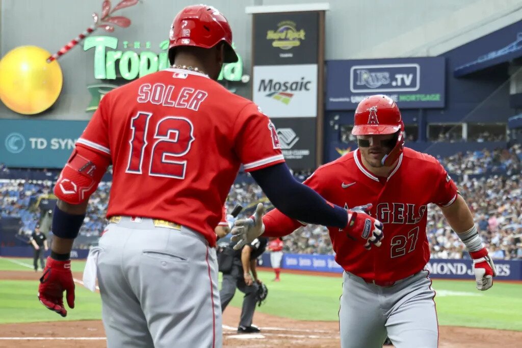 Angels DFA All-Star, Add 6 Players to MLB Roster Following Overhaul
