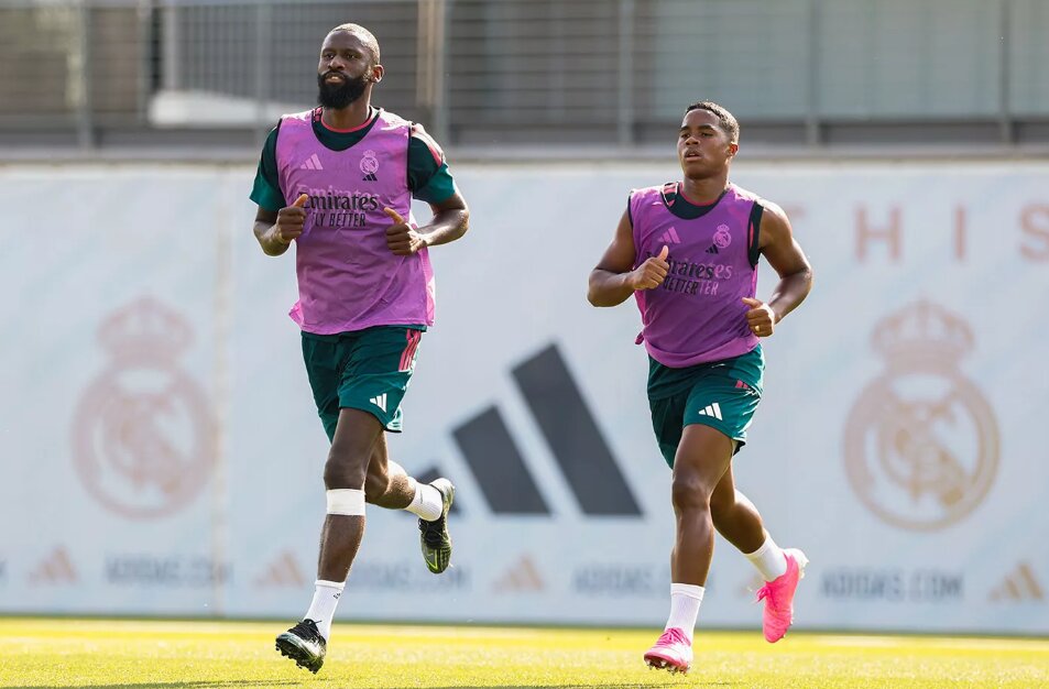 Boost for Mourinho as two more Real Madrid stars join pre-season training