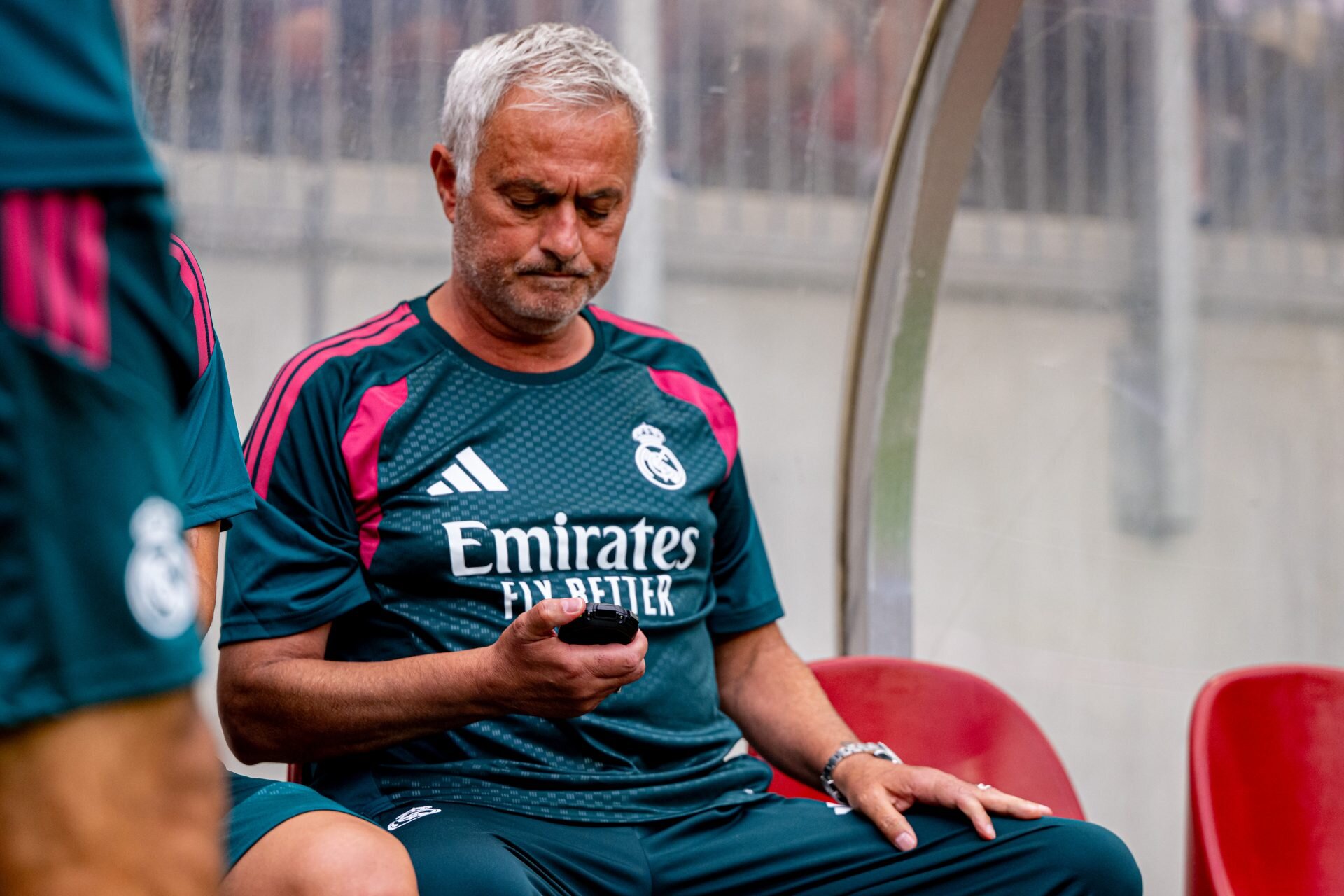 Real Madrid will not pursue another midfielder after priority target chooses Barcelona