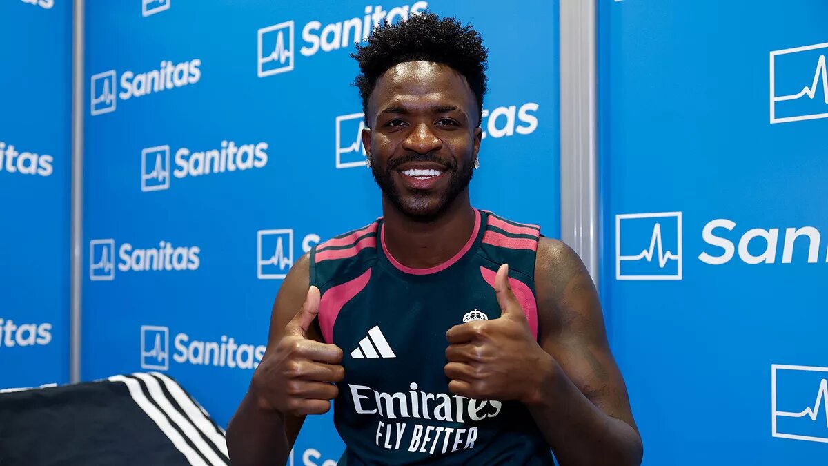 Real Madrid manager ‘personally pushing’ for superstar forward’s renewal